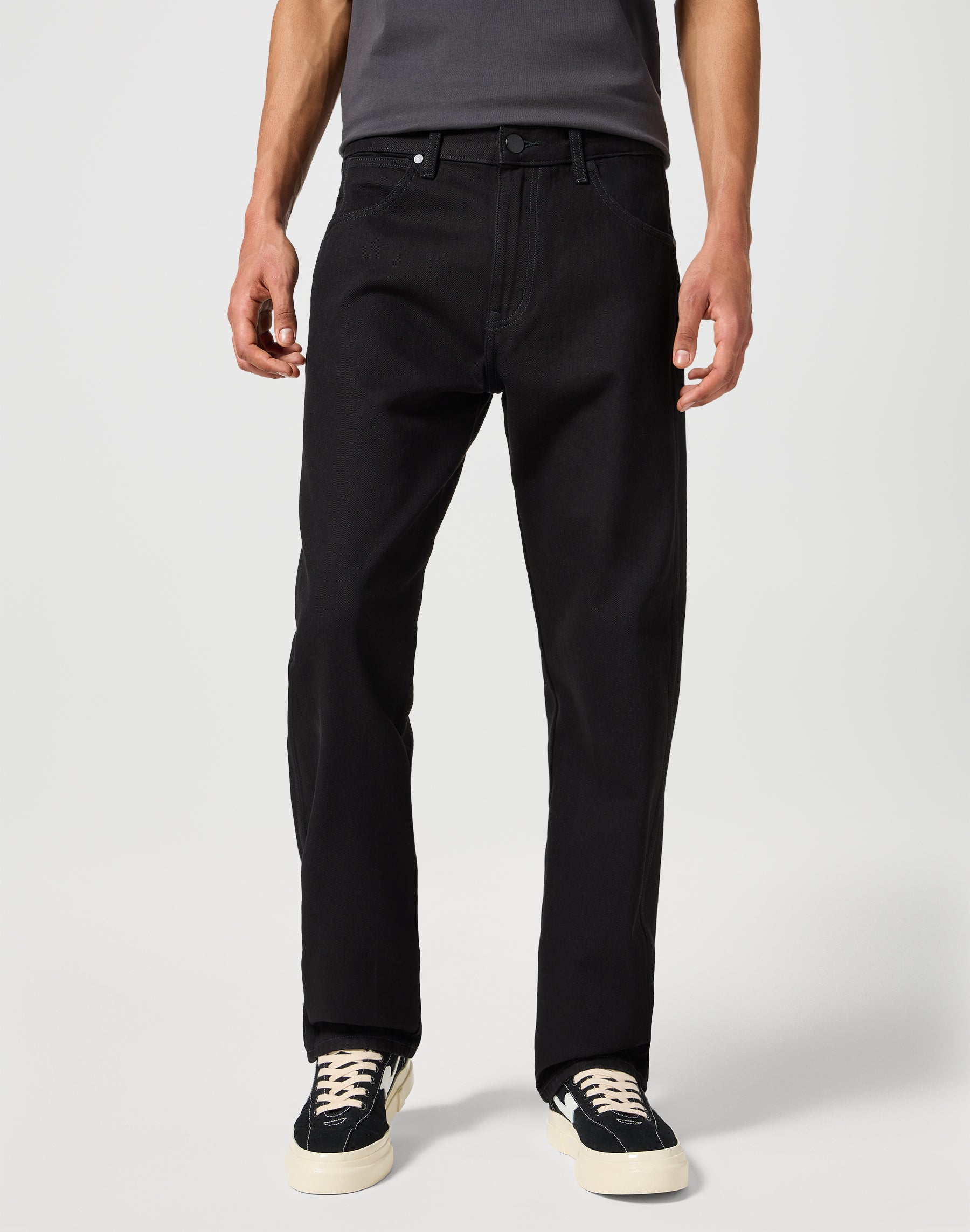 Frontier in Jet Wash Jeans Wrangler