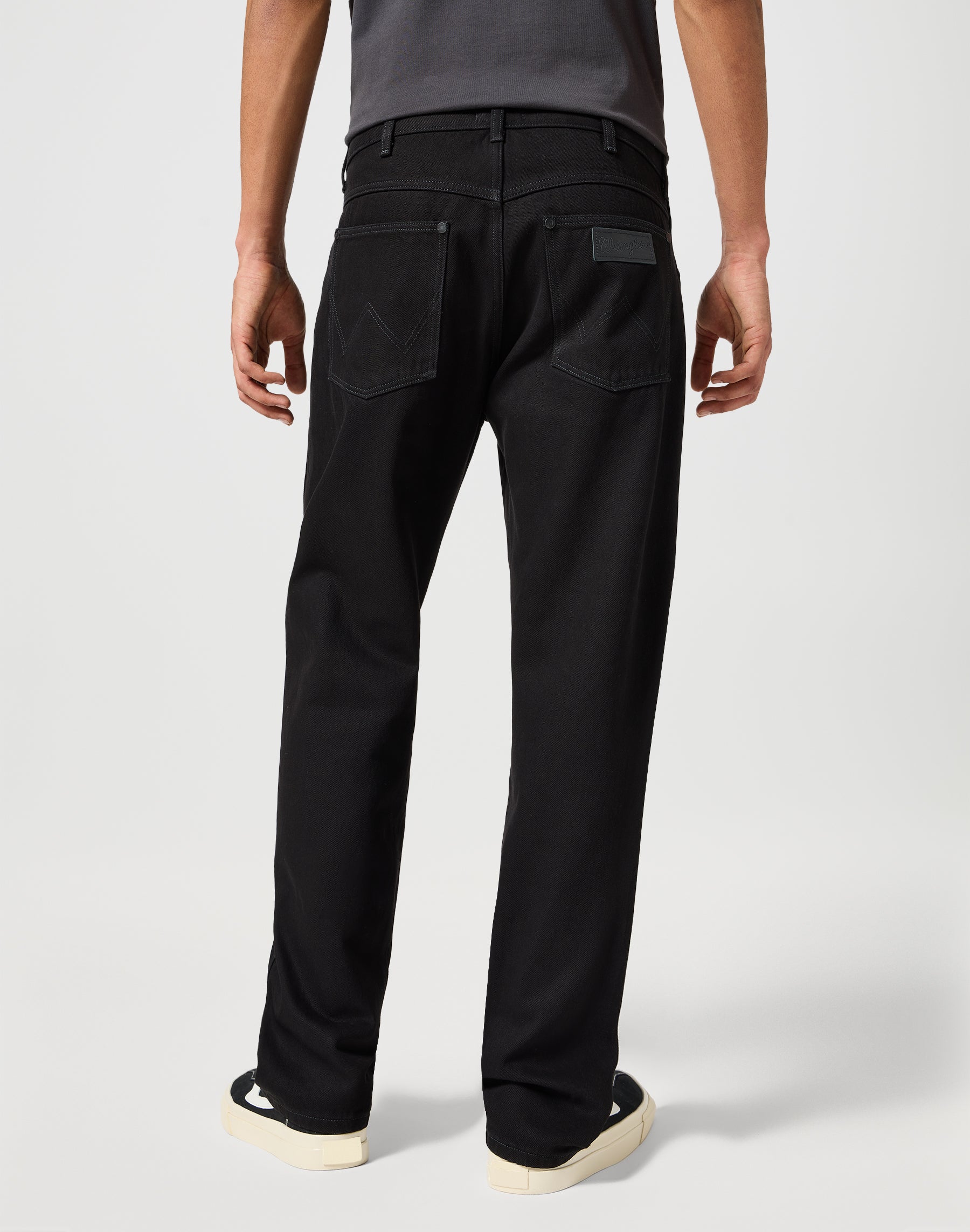 Frontier in Jet Wash Jeans Wrangler