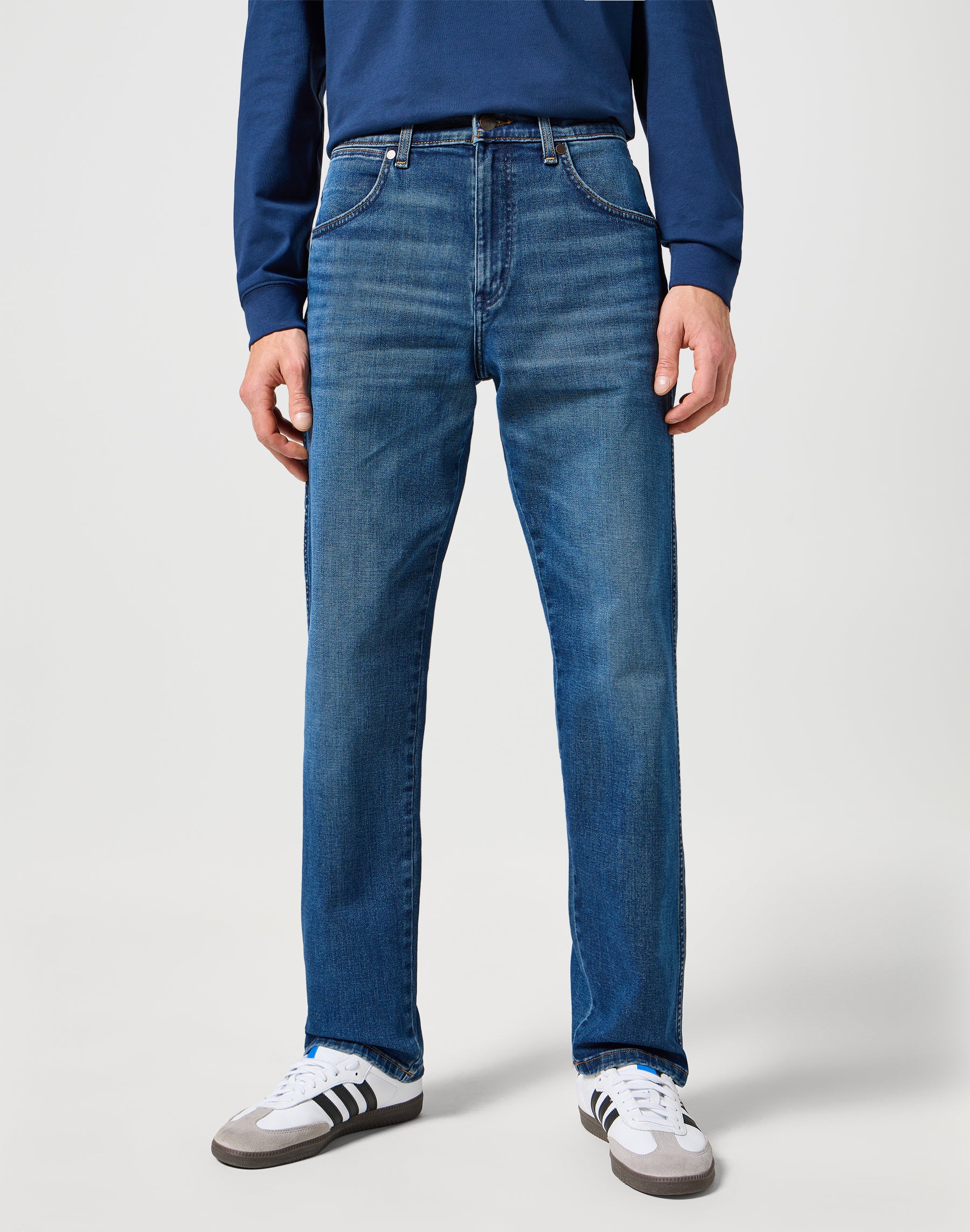 Frontier in Outlaw Indigo Jeans Wrangler