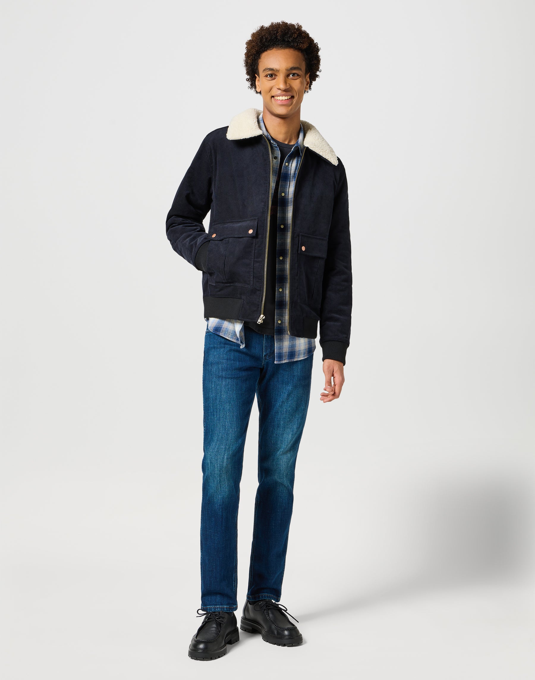 Greensboro in Azure Fade Jeans Wrangler