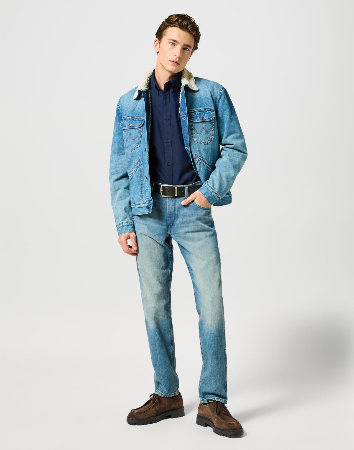 Oxford Shirt in Dark Navy Shirts Wrangler