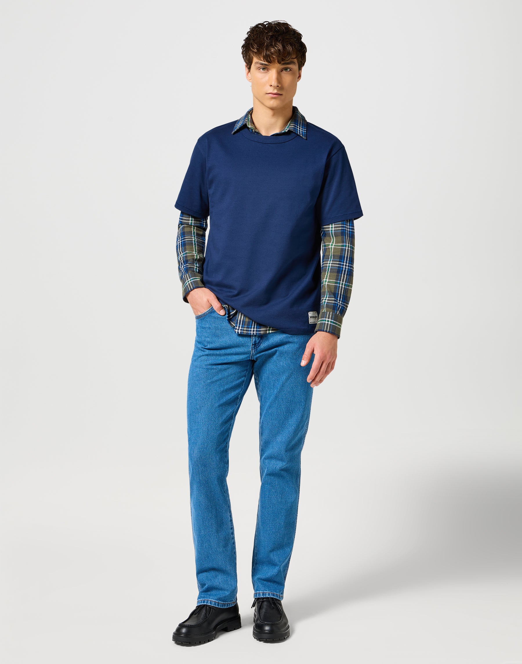 Shortleeves Solid Tee in Navy T-Shirts Wrangler