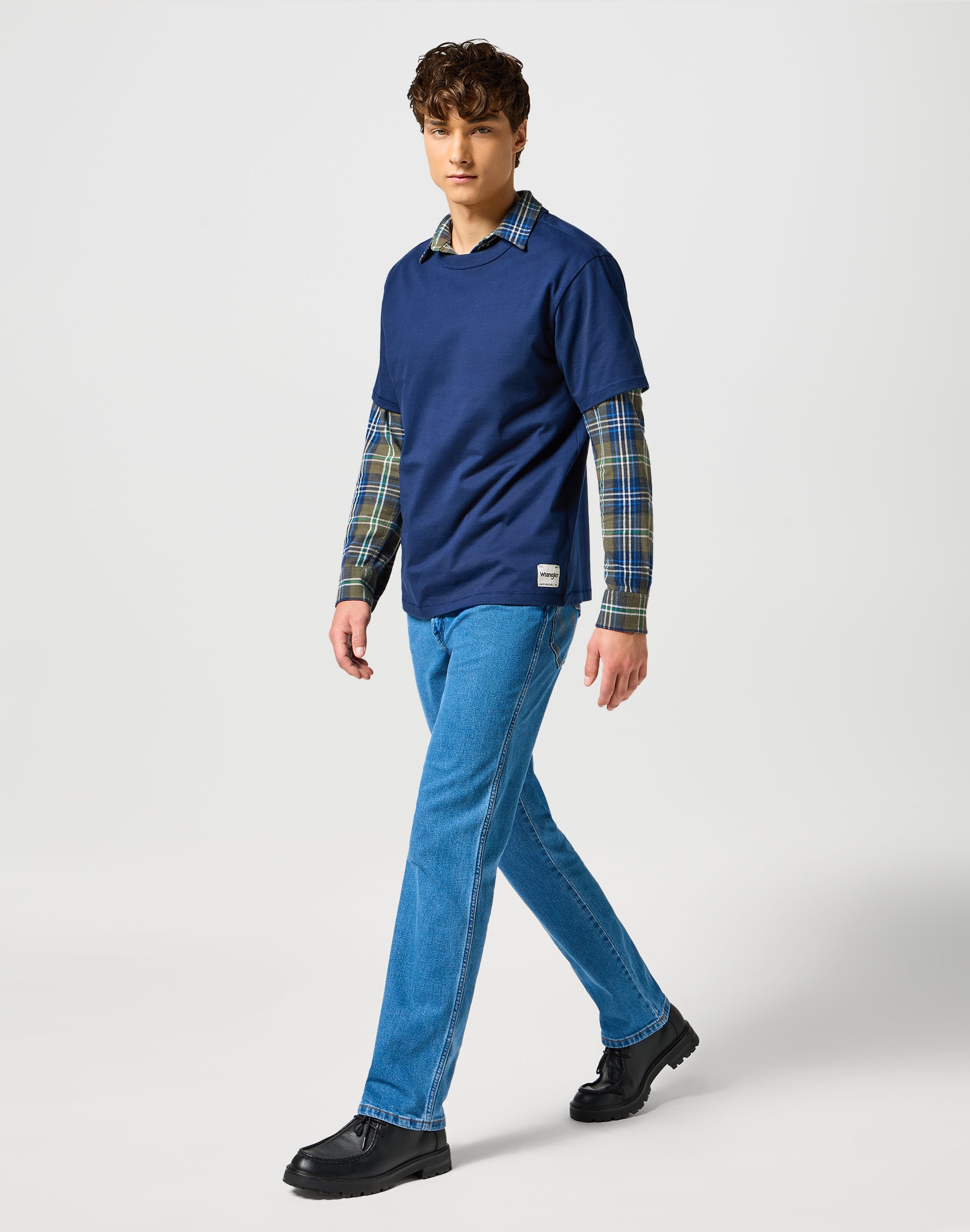 Shortleeves Solid Tee in Navy T-Shirts Wrangler