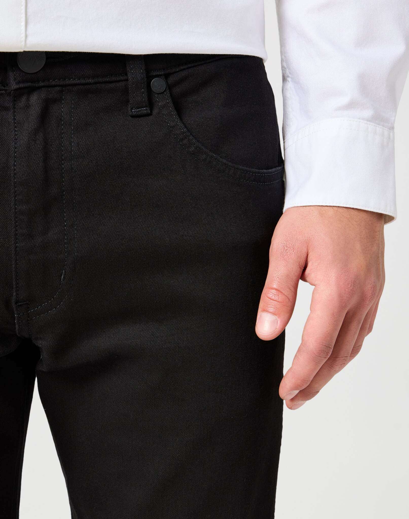 Greensboro in Deep Ink Jeans Wrangler