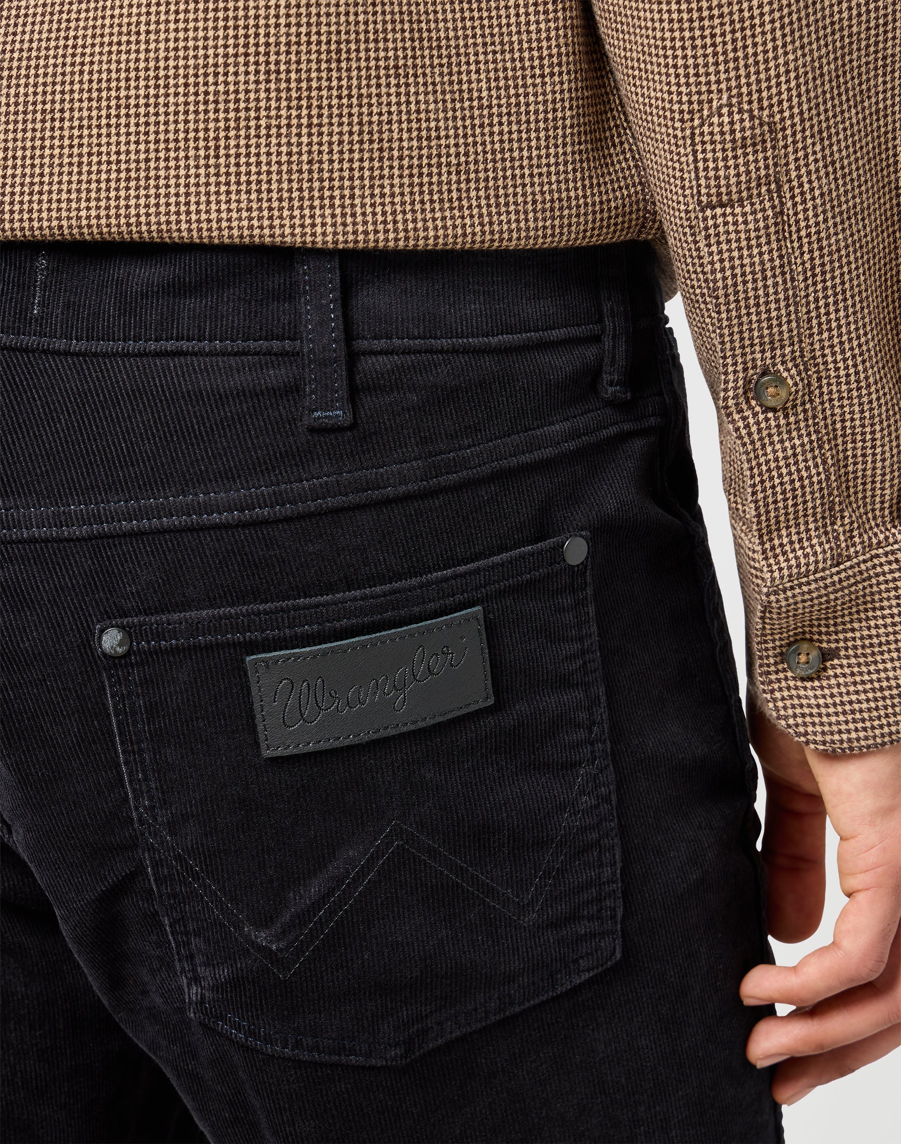 Greensboro in Black pants Wrangler