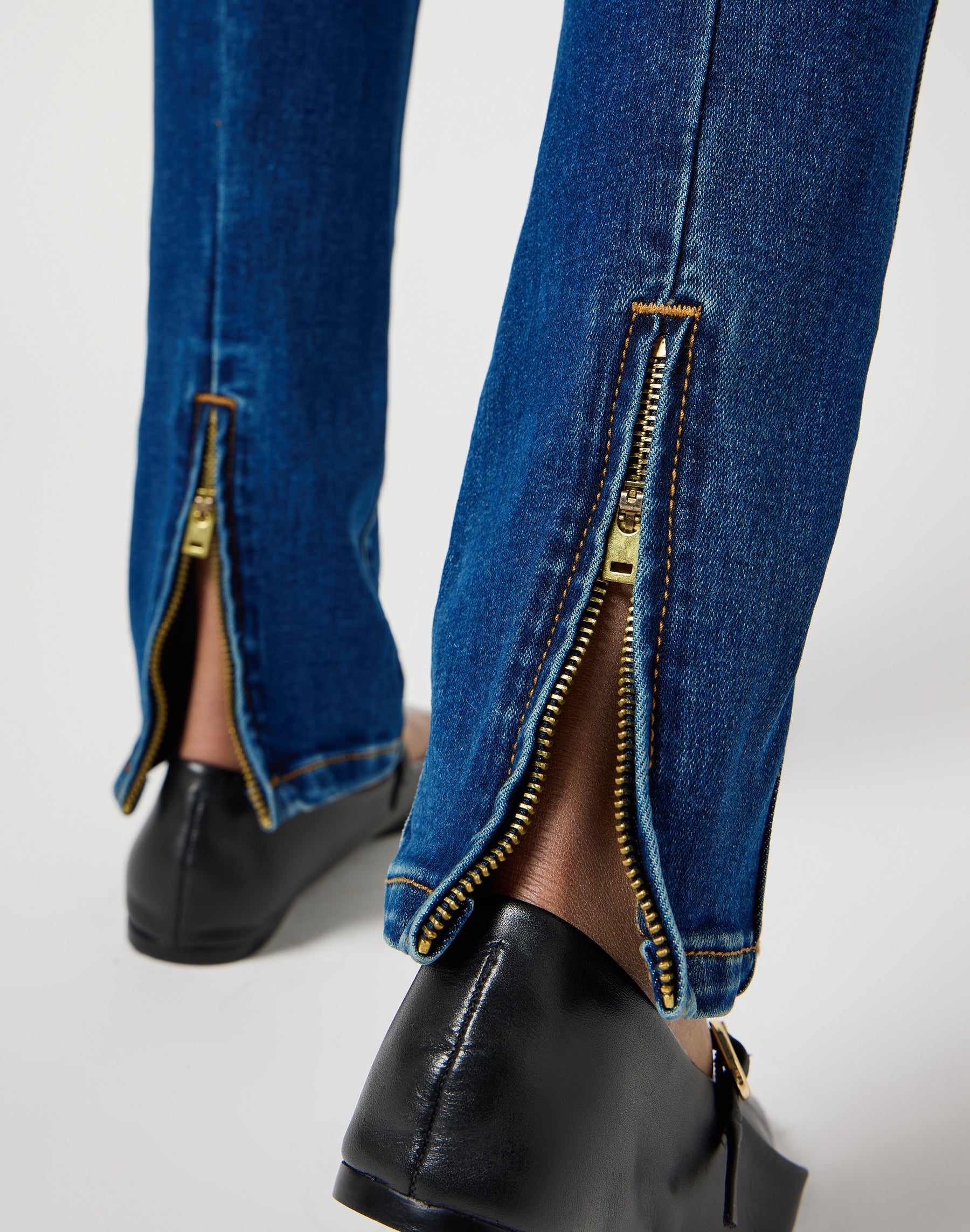 Spat Jean in Howdy Honey Jeans Wrangler