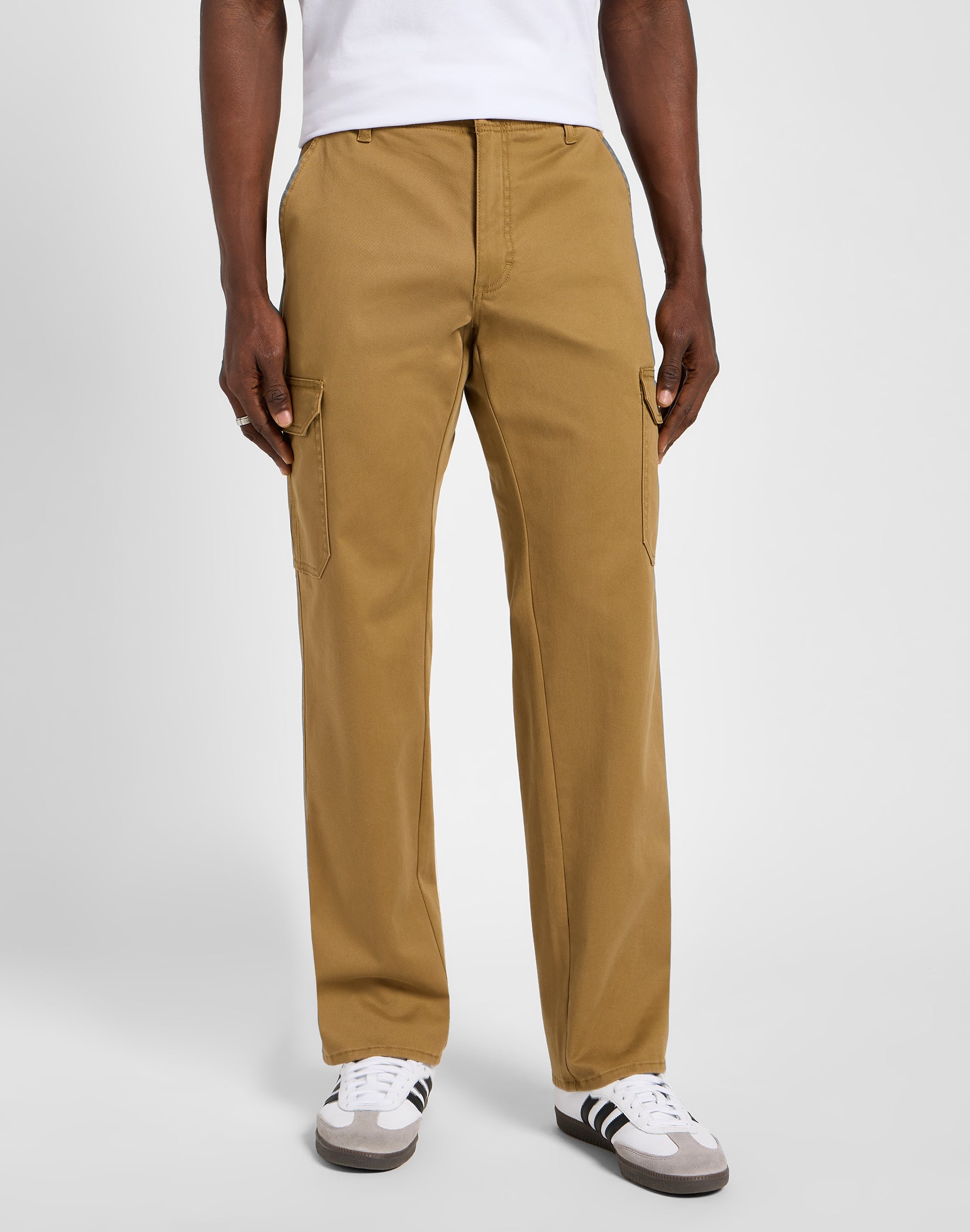 Cargo MVP in Acorn pants Lee