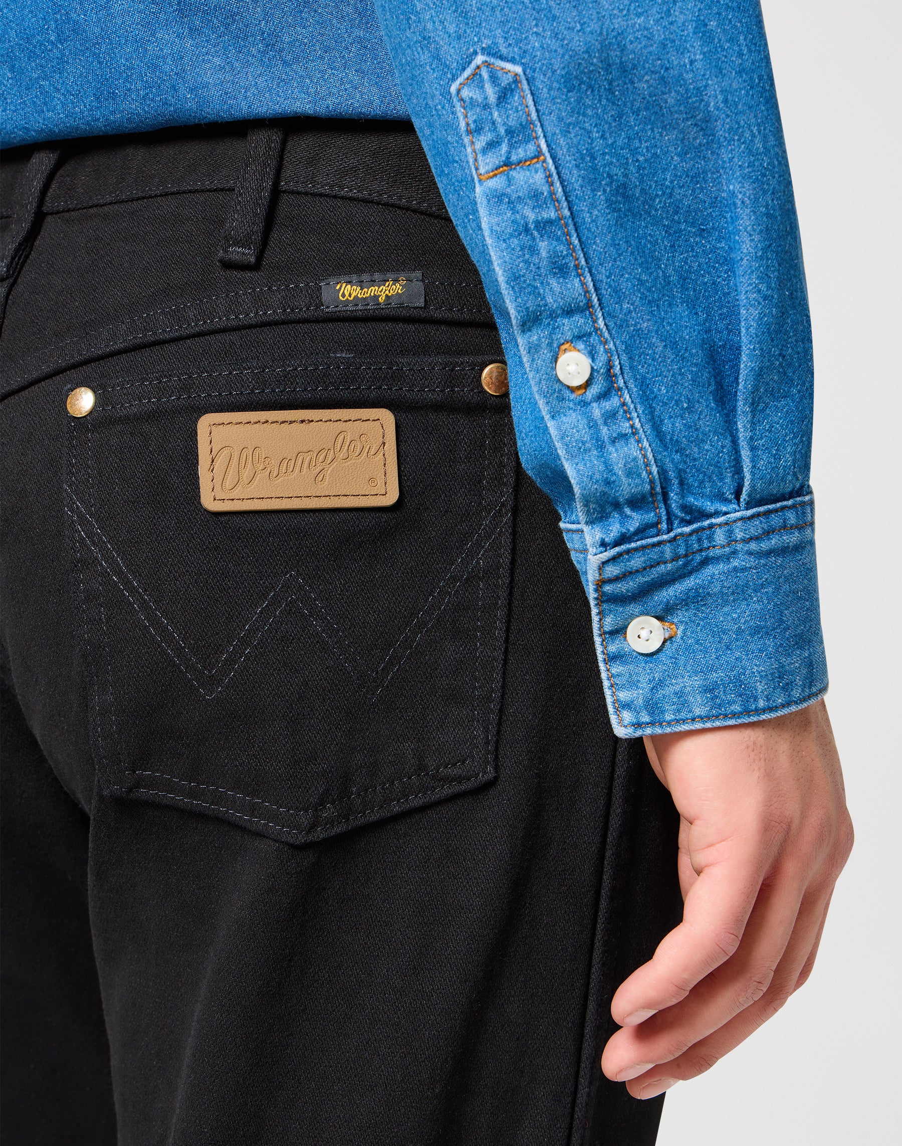 13MWZ in Shadow Black Jeans Wrangler