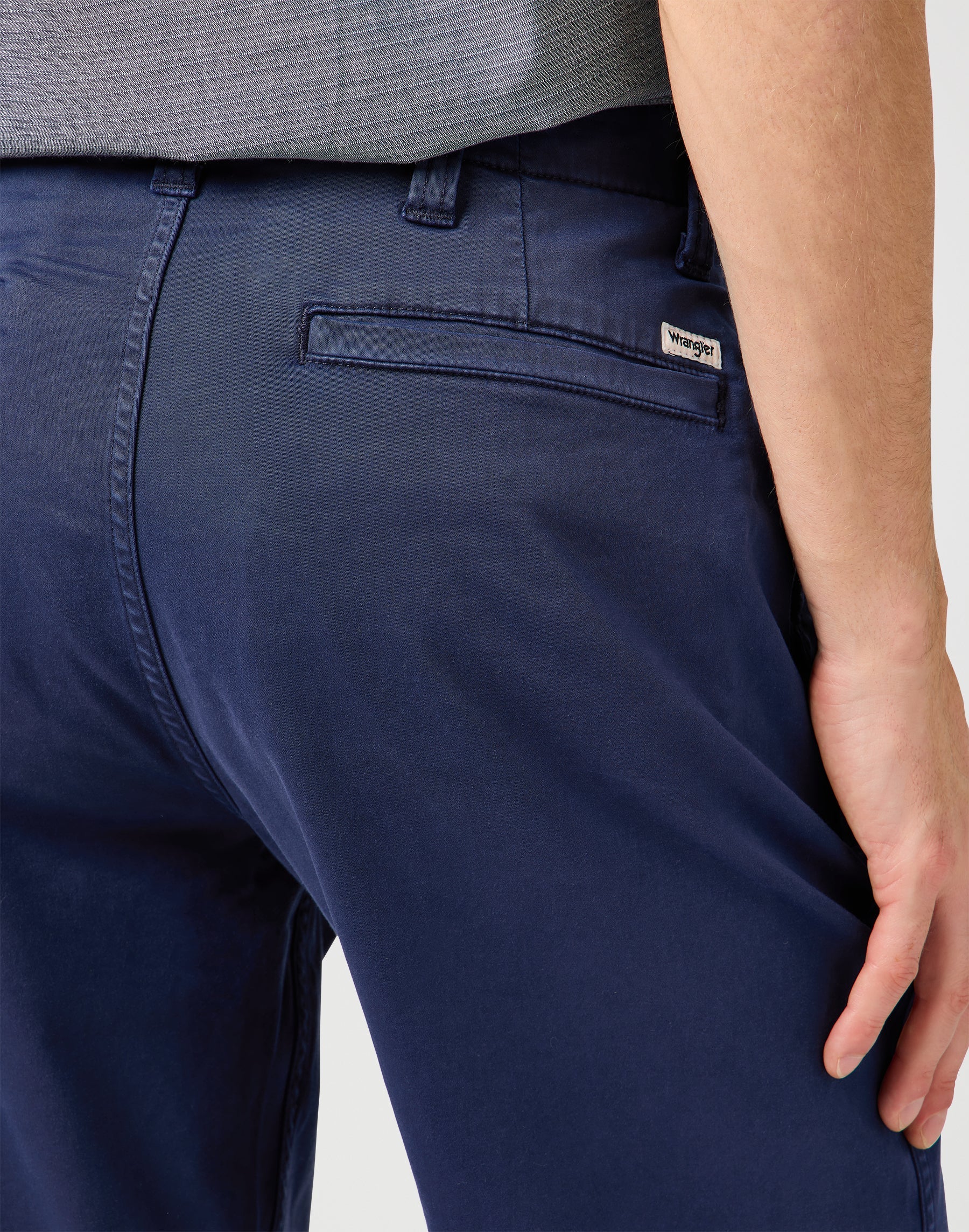 Chino shorts in Navy Chinoshorts Wrangler