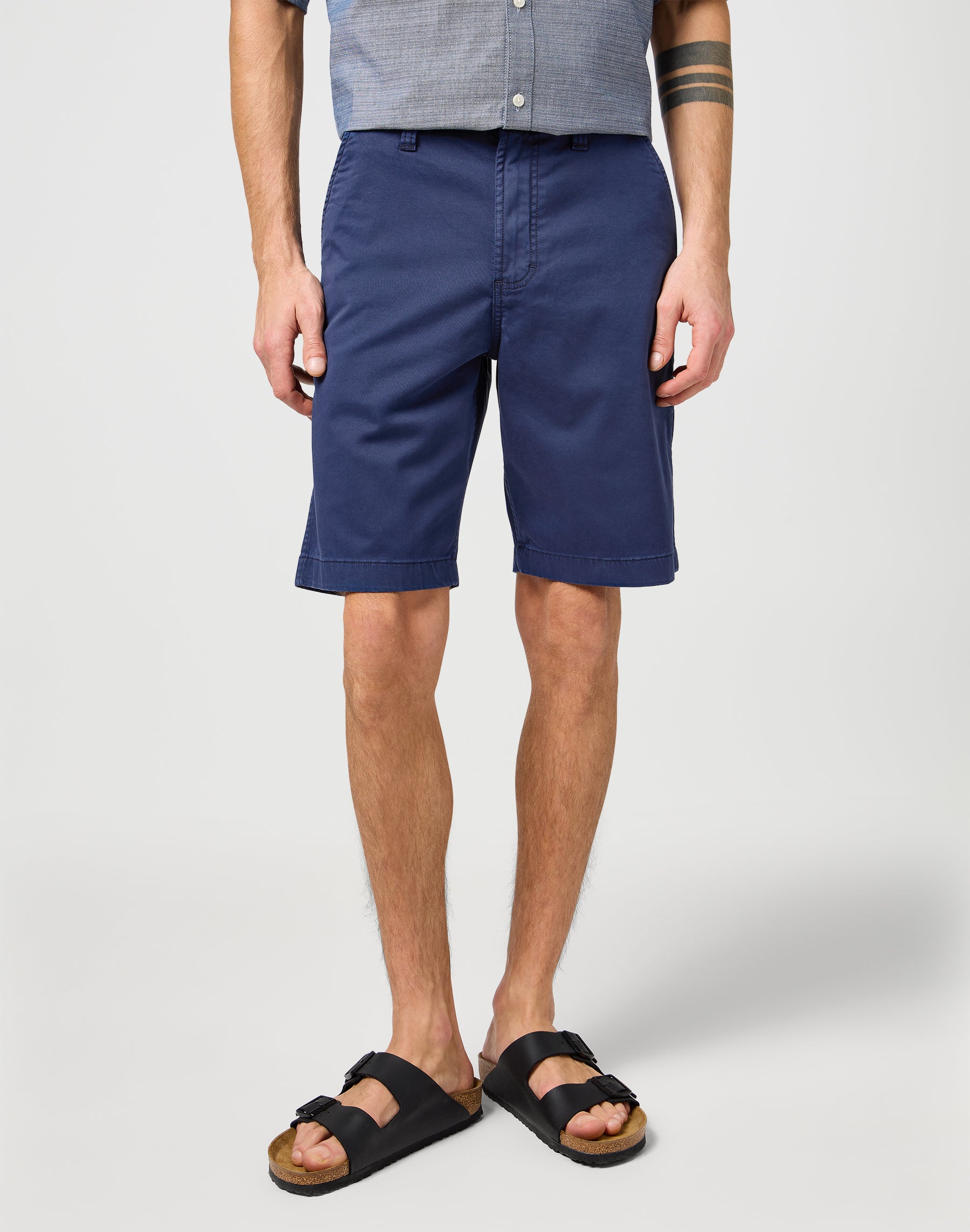 Chino shorts in Navy Chinoshorts Wrangler