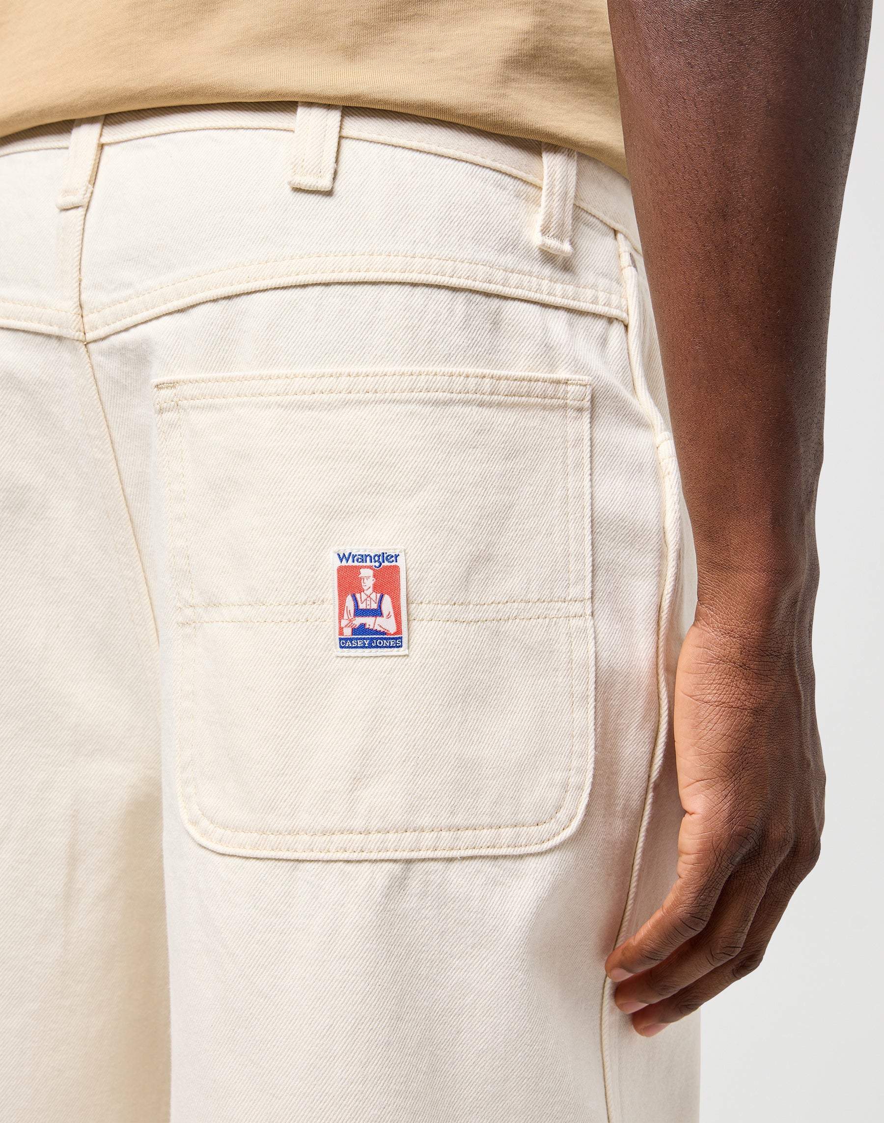 Cj Skater Shorts in Ecru Shorts Wrangler