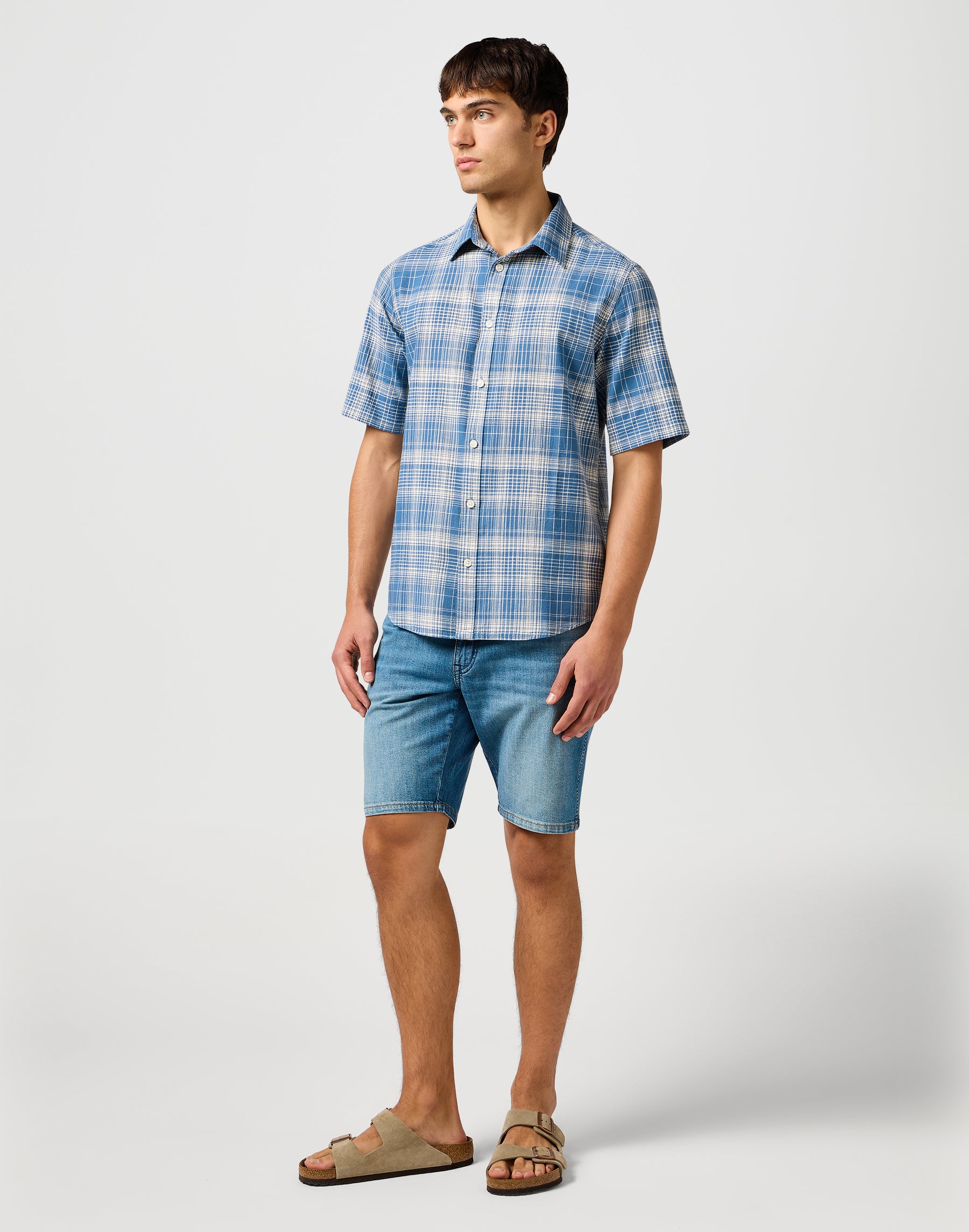 Texas Shorts in Ocean Surge denim shorts Wrangler