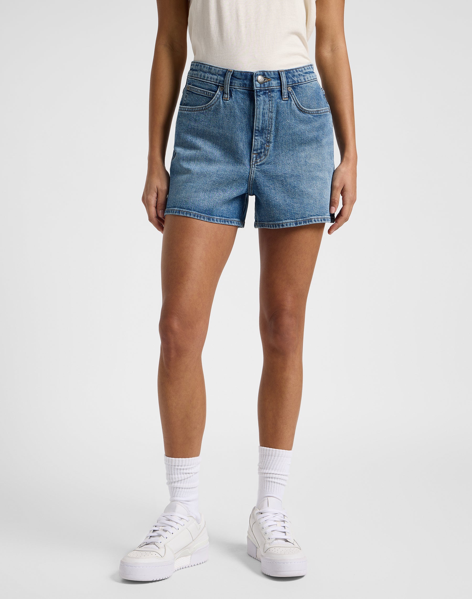 Carol short in blue wire denim shorts Lee
