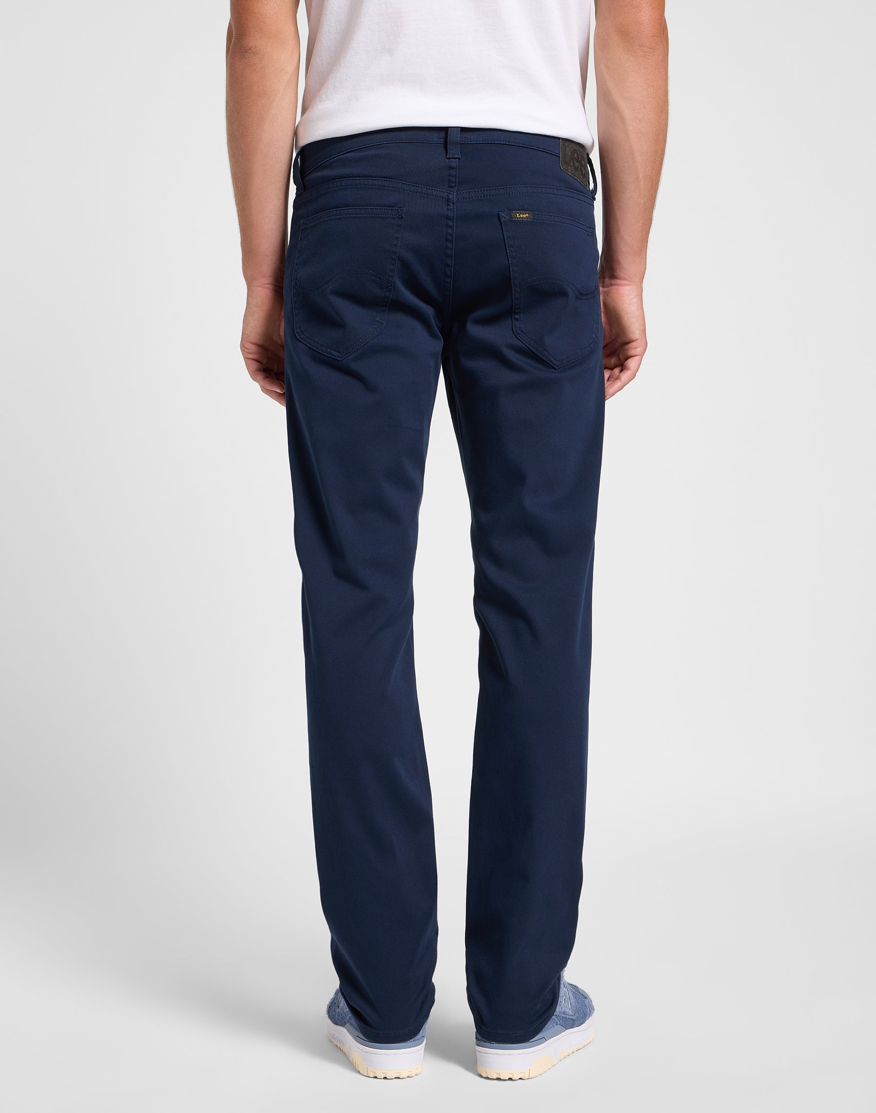 Daren Zip Fly in Rivet Navy Pants Lee