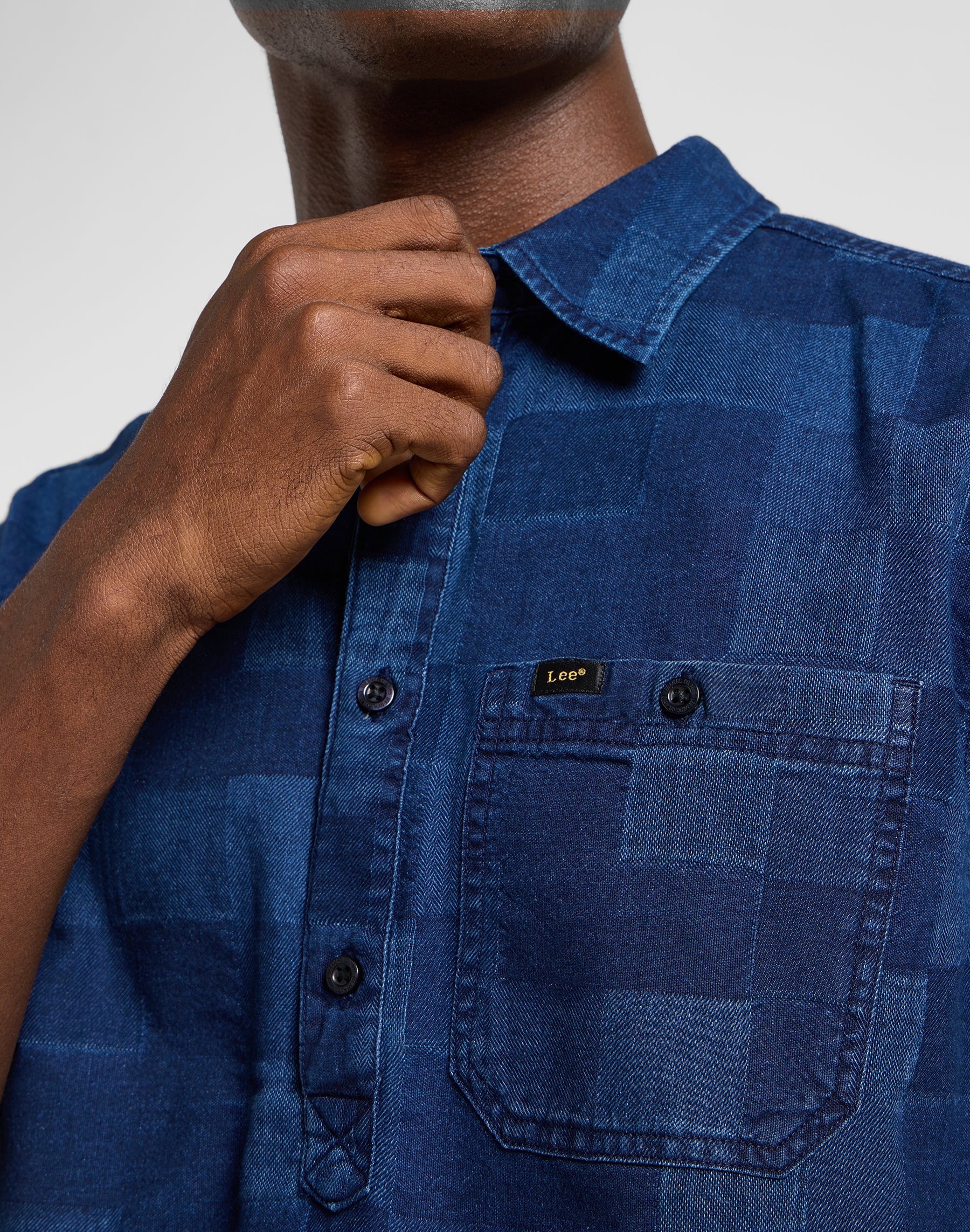 Popover Shirt Ss in Indigo Patchwork Dobby Shirts Lee