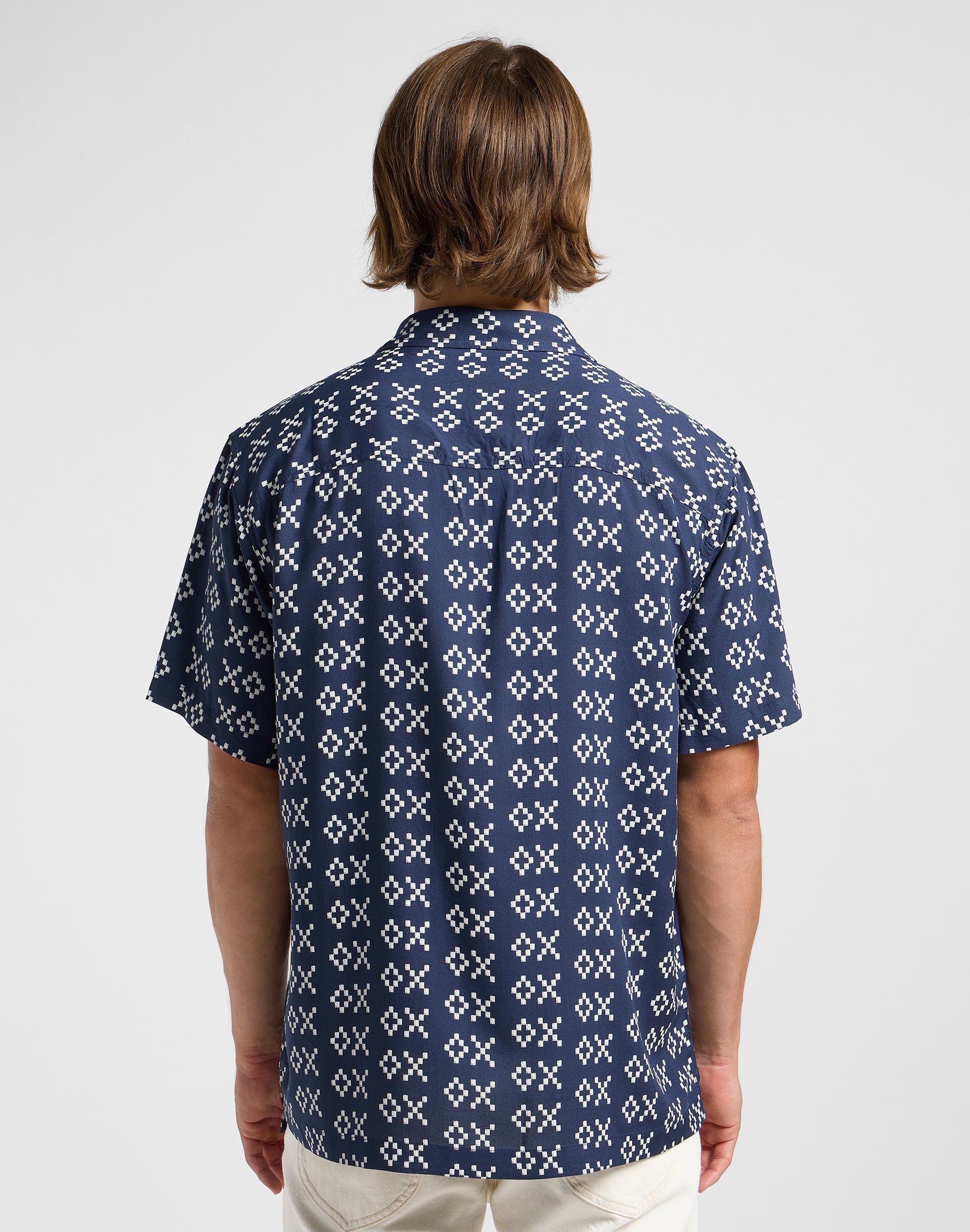 Resort Shirt in Rivet Ecru Shirts Lee