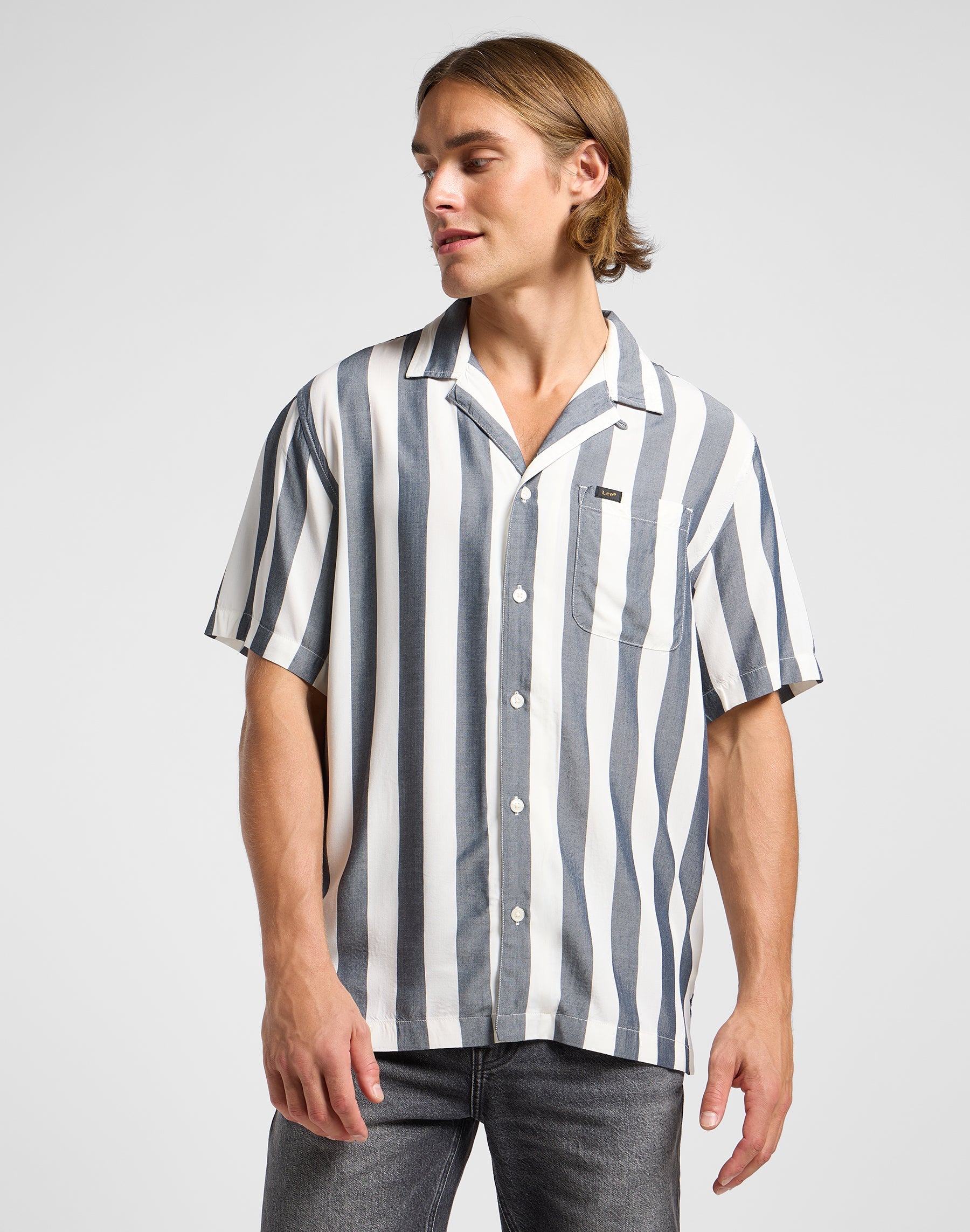 Resort Shirt in Rivet Navy Shirts Lee