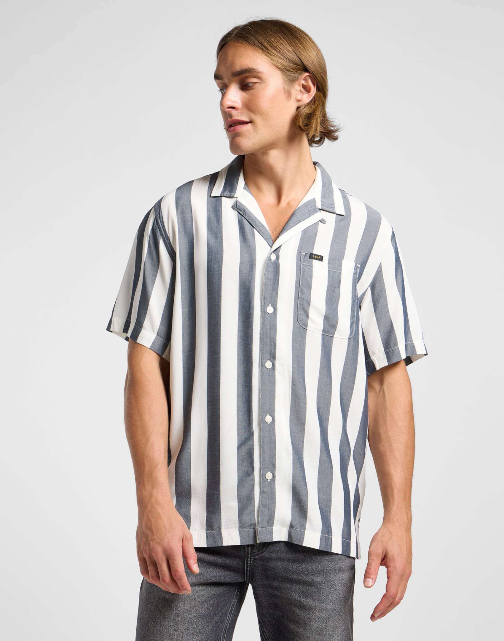 Resort Shirt in Rivet Navy Shirts Lee