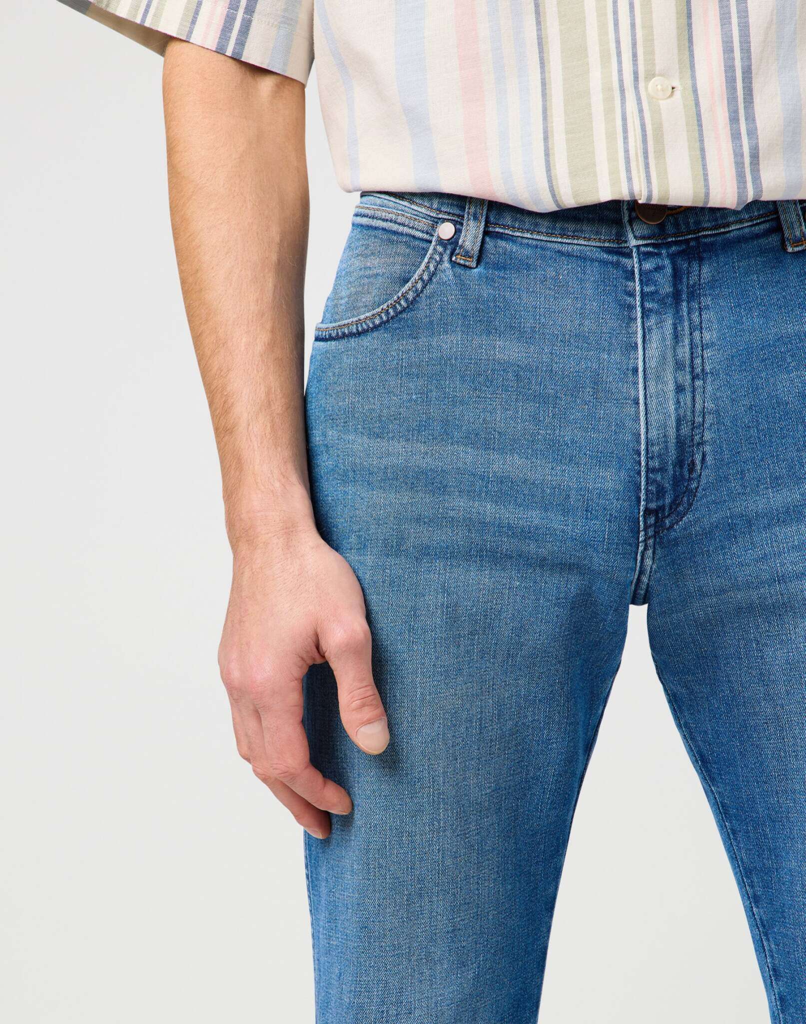 River in Bedazzled Blue Jeans Wrangler