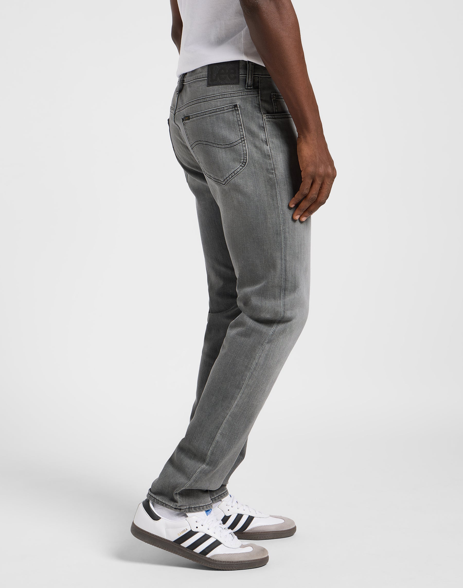Rider in Felix Jeans Lee