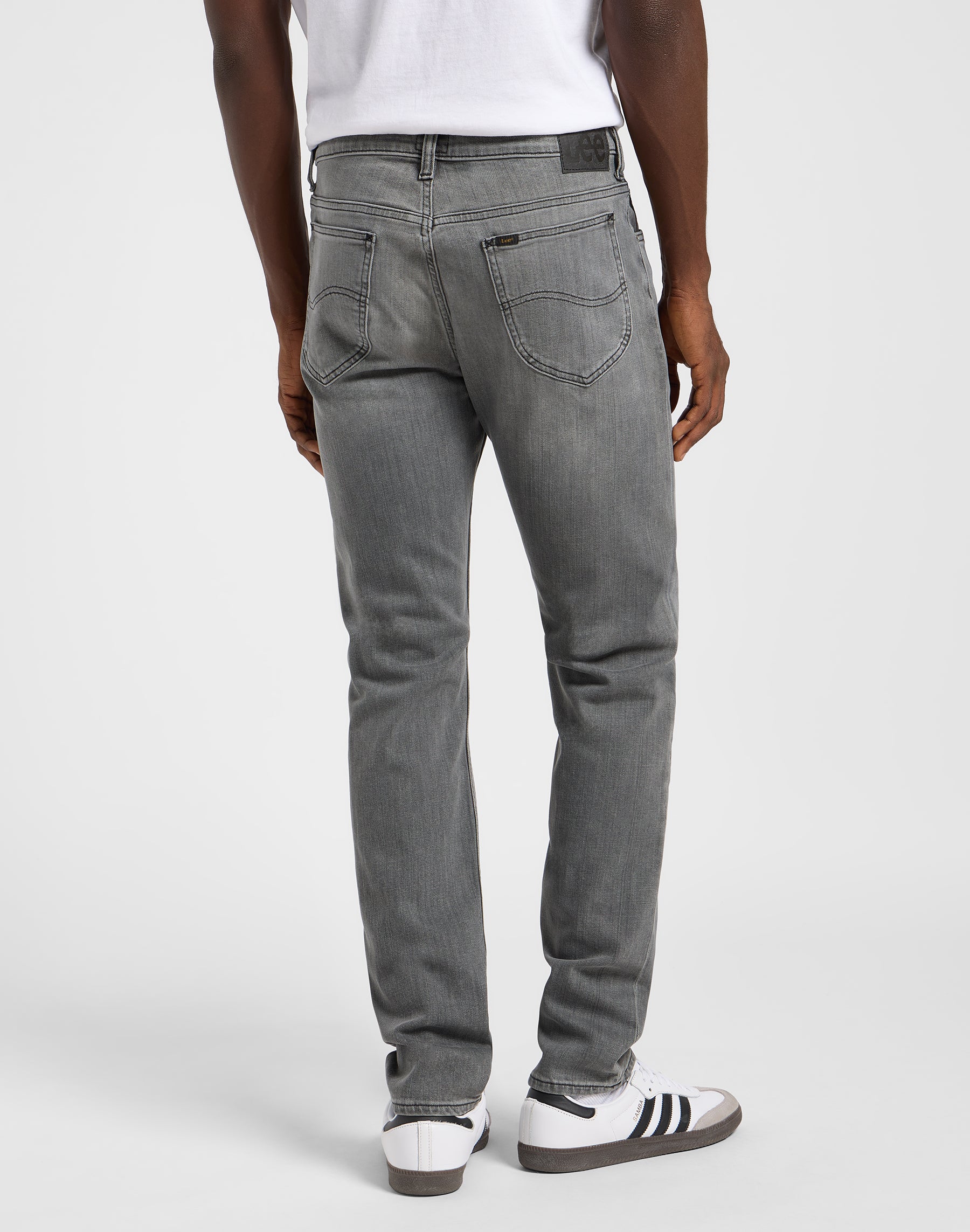 Rider in Felix Jeans Lee