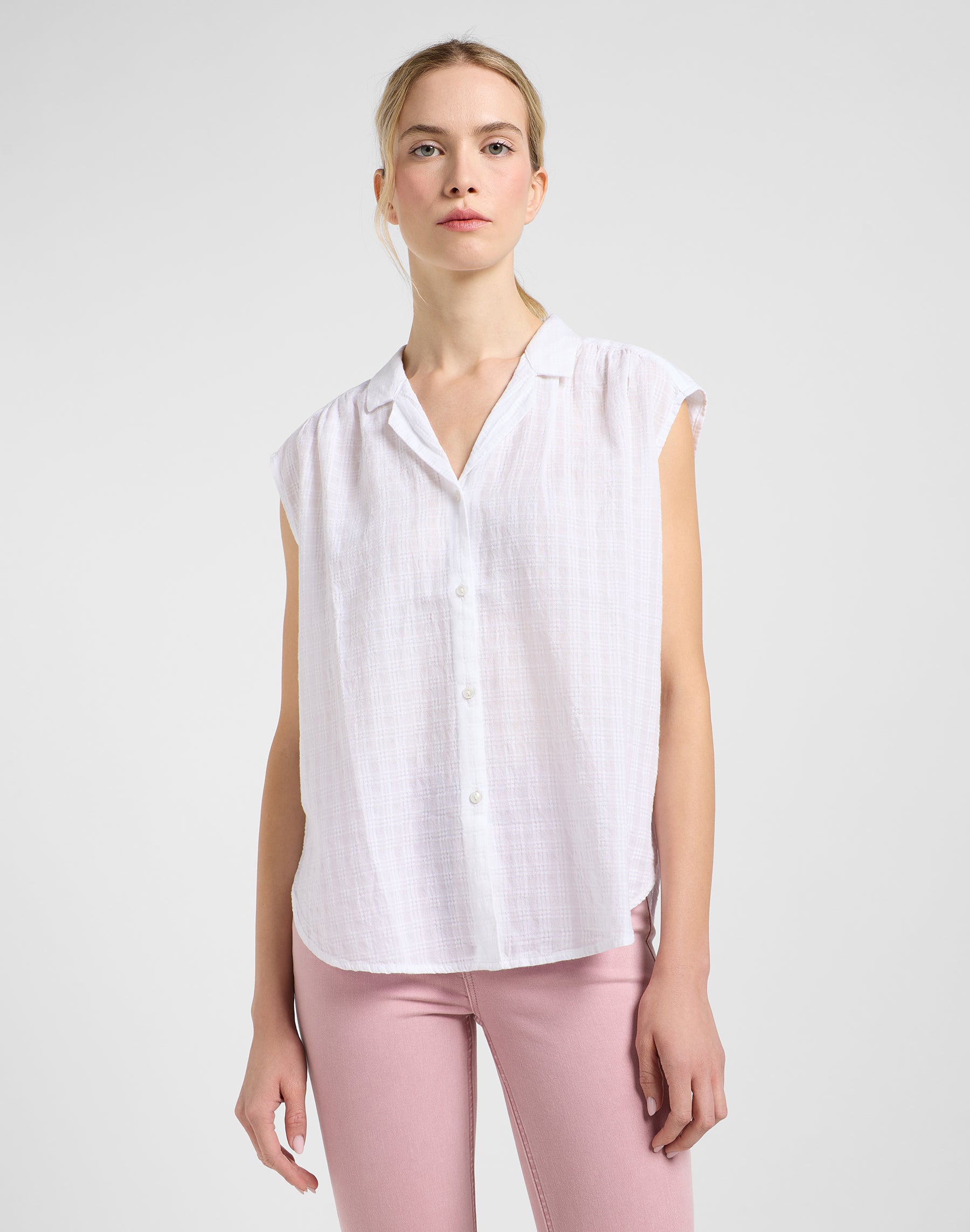 Cap Sleeve Shirt in Bright White Shirts Lee