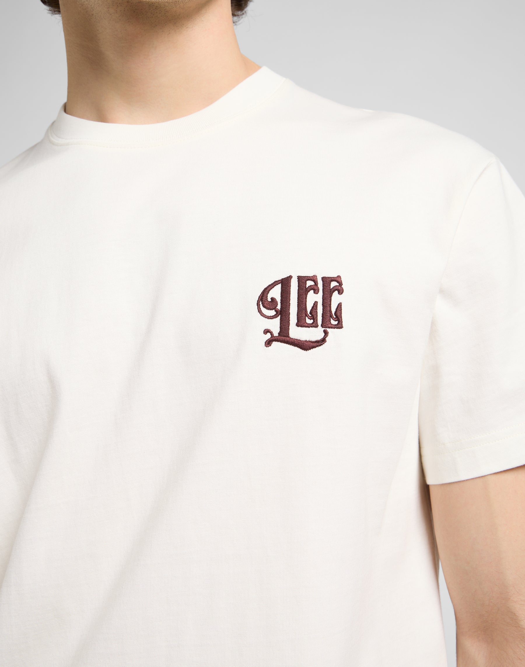 Relaxed Graphic Tee in ecru T-shirts Lee