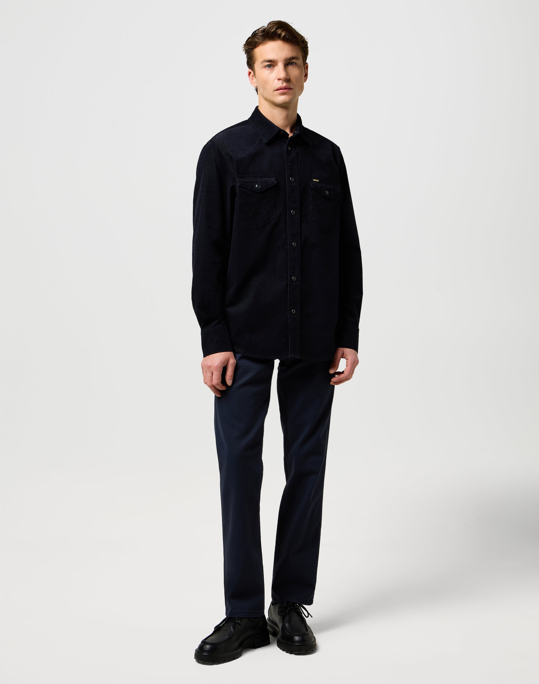 Greensboro in Dark Navy Pants Wrangler