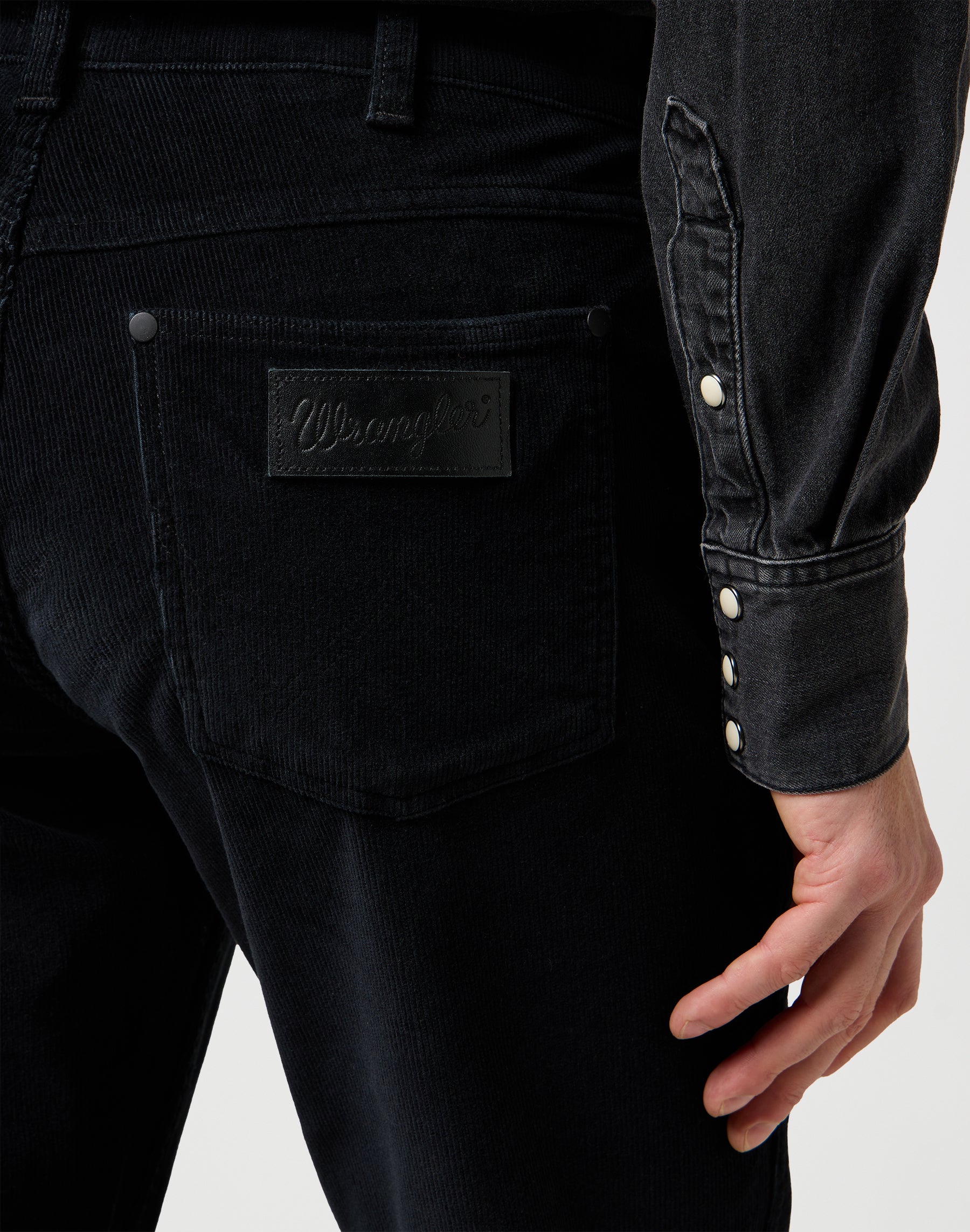 Greensboro in Black pants Wrangler