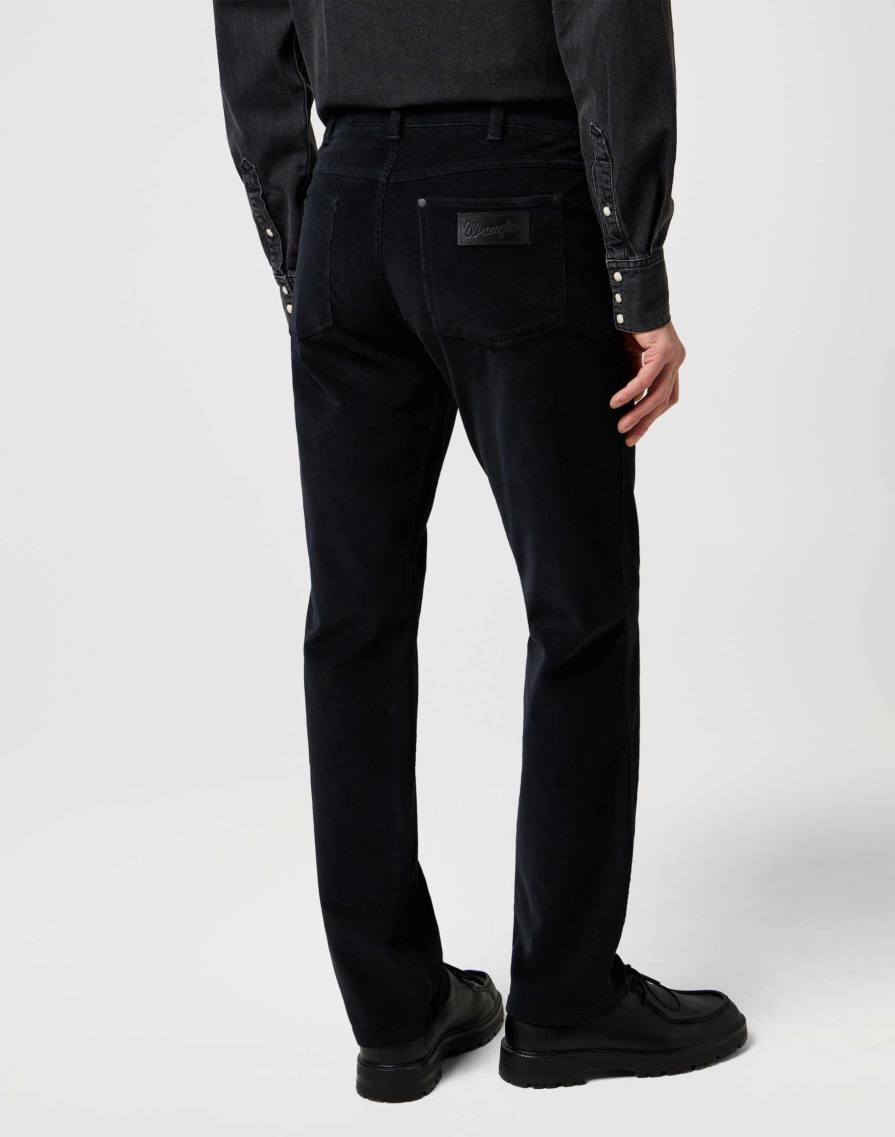 Greensboro in Black pants Wrangler