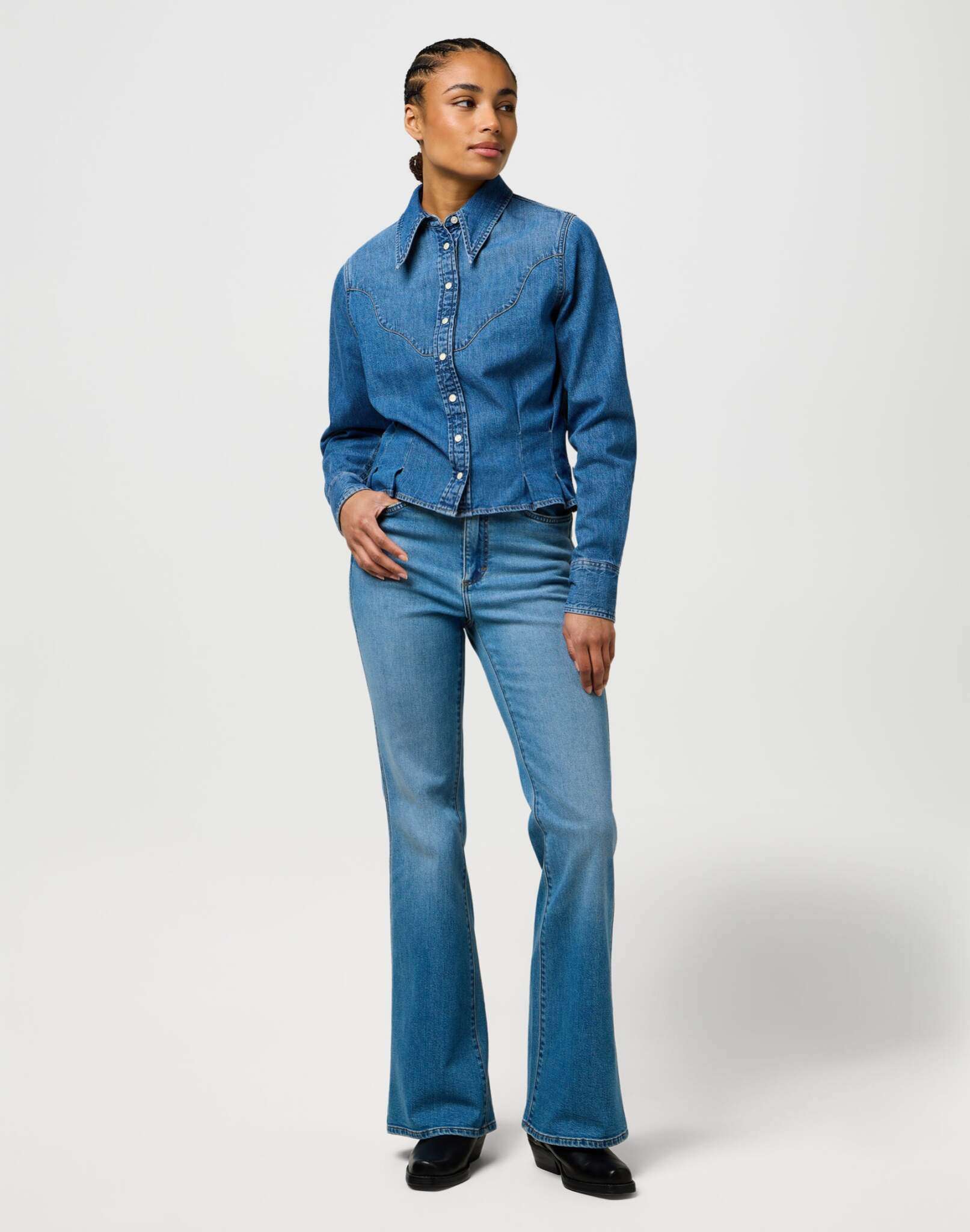 Femme Peplum Shirt in Light Hand Shirts Wrangler