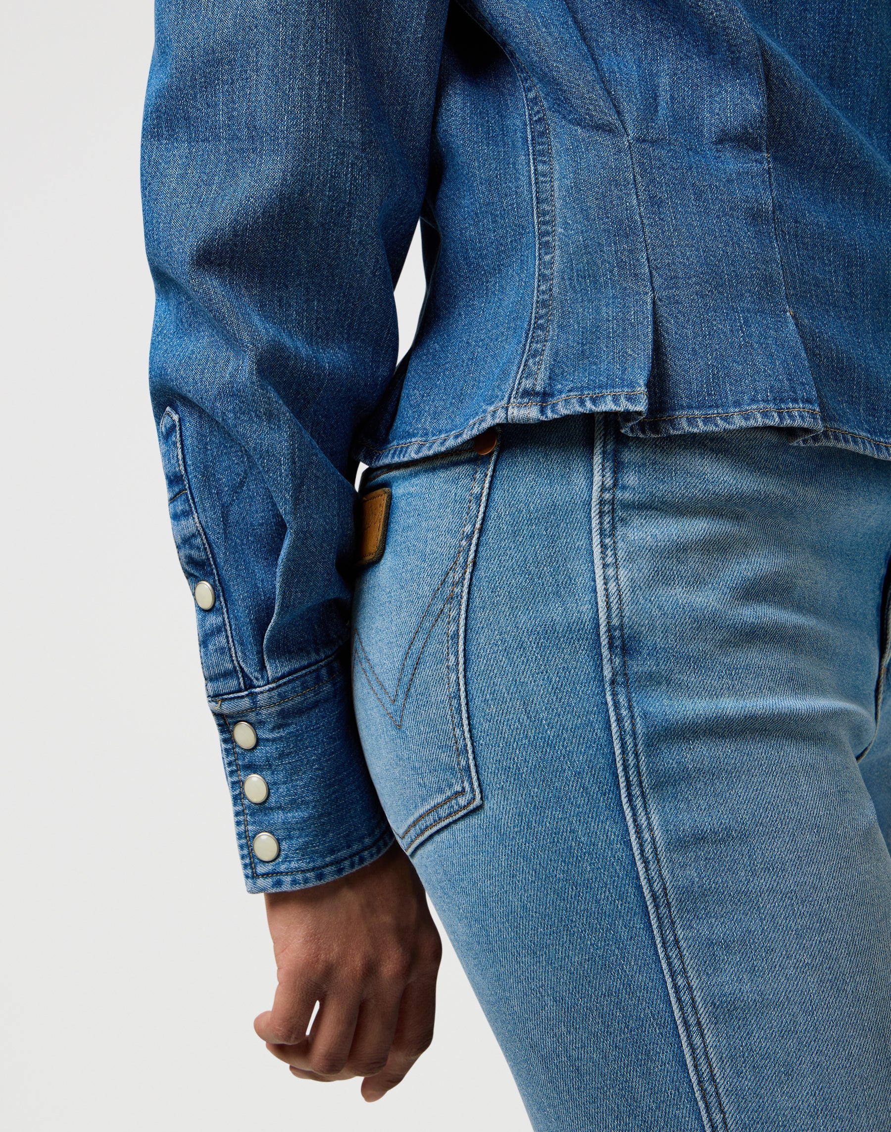 Femme Peplum Shirt in Light Hand Shirts Wrangler