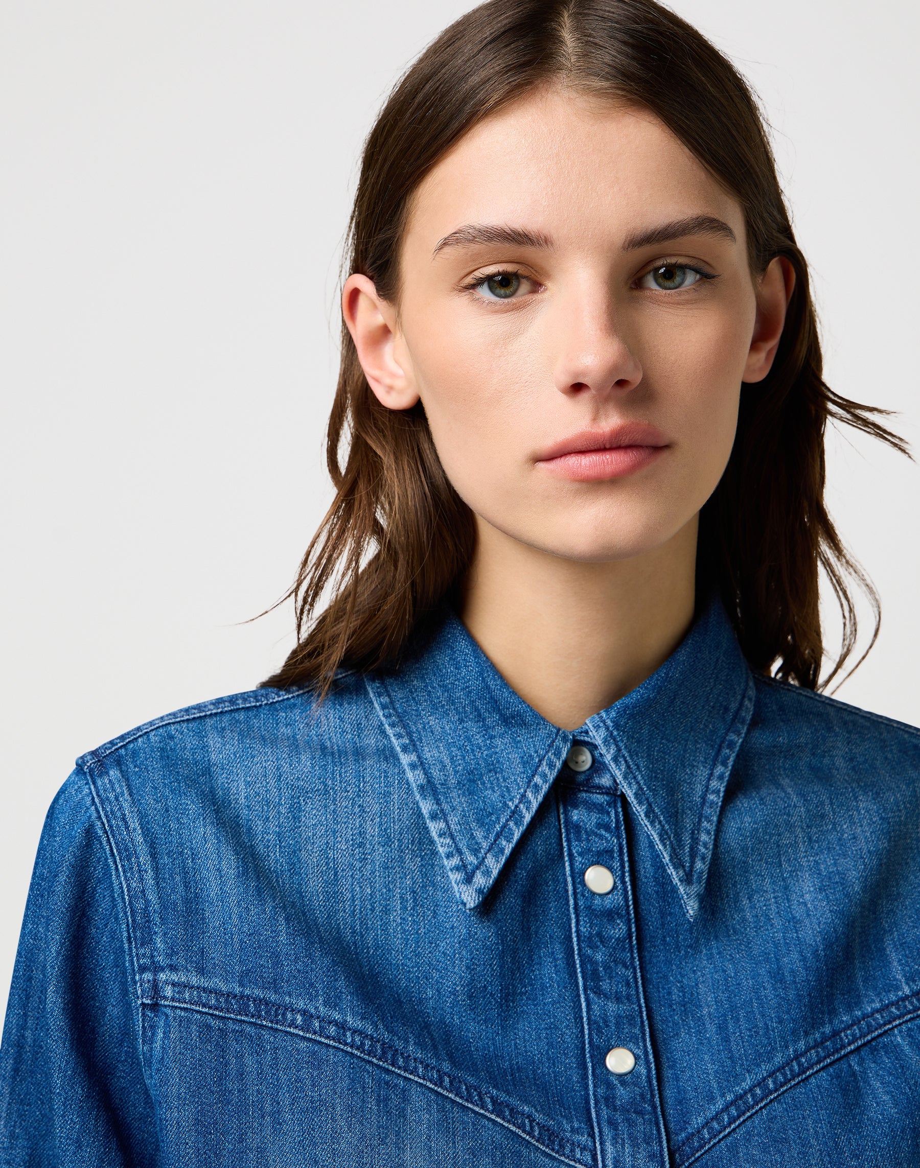 Yoke Denim Shirt in Sparkle Blue Shirts Wrangler