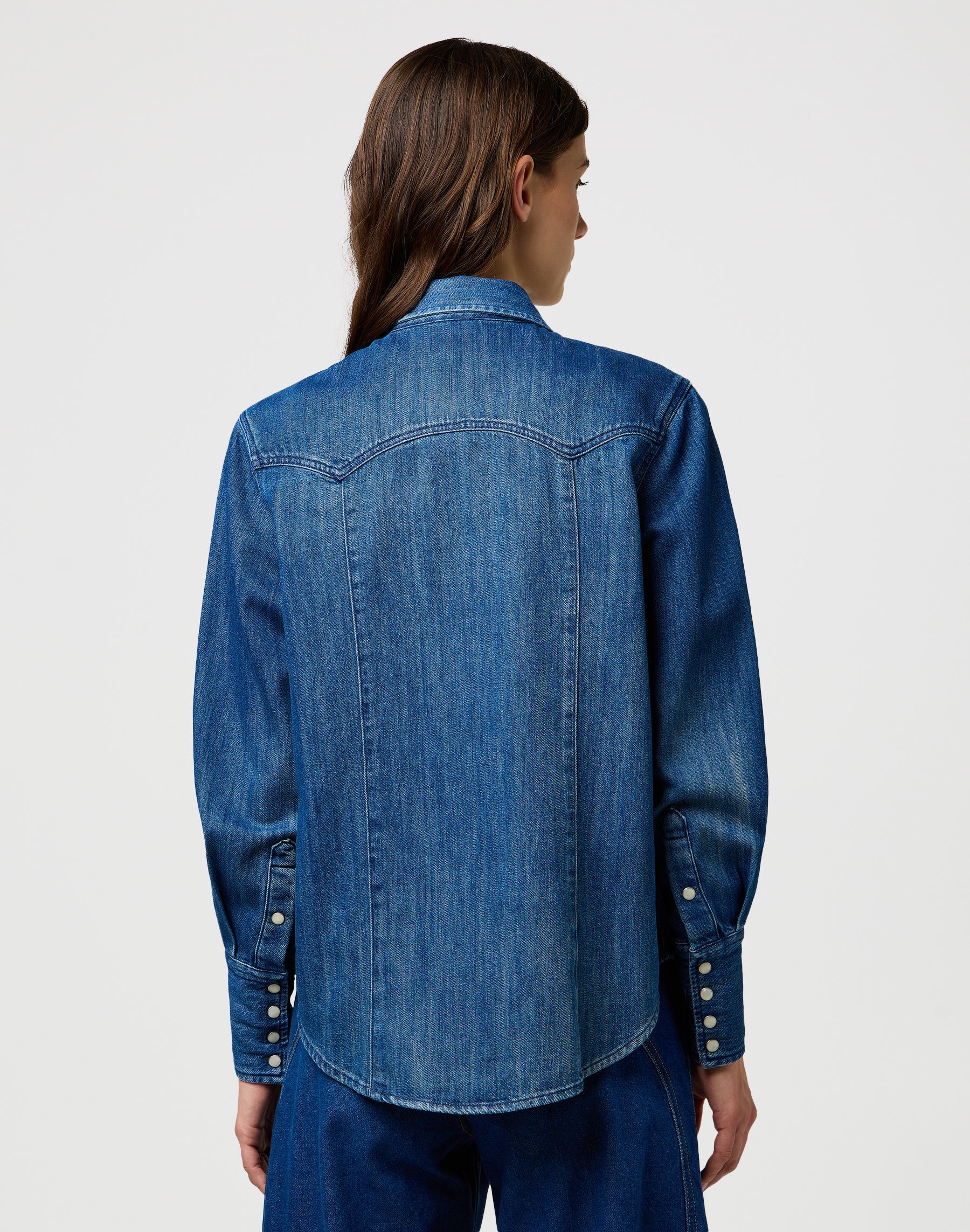 Yoke Denim Shirt in Sparkle Blue Shirts Wrangler