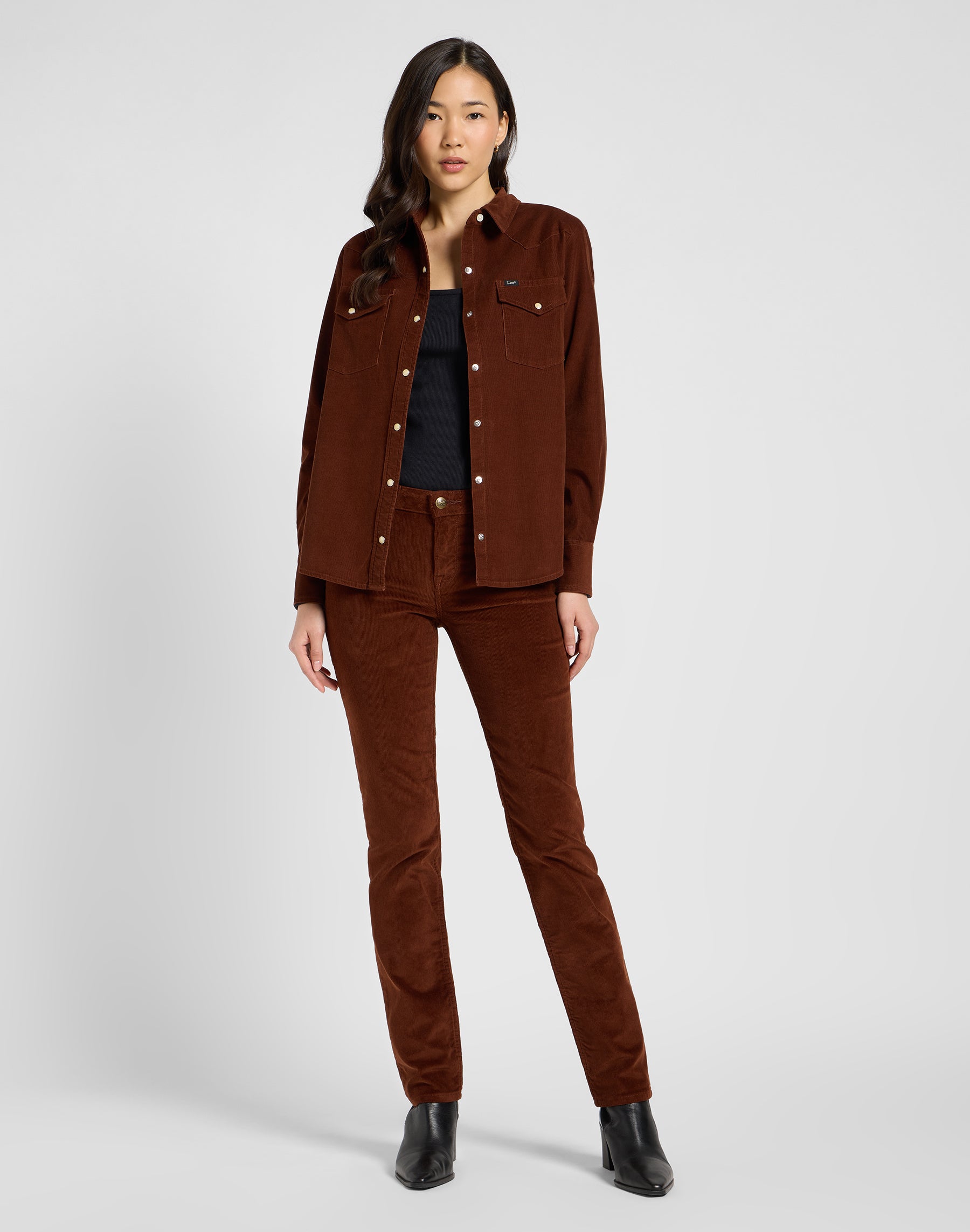 Marion in Luxe Brown Trousers Lee