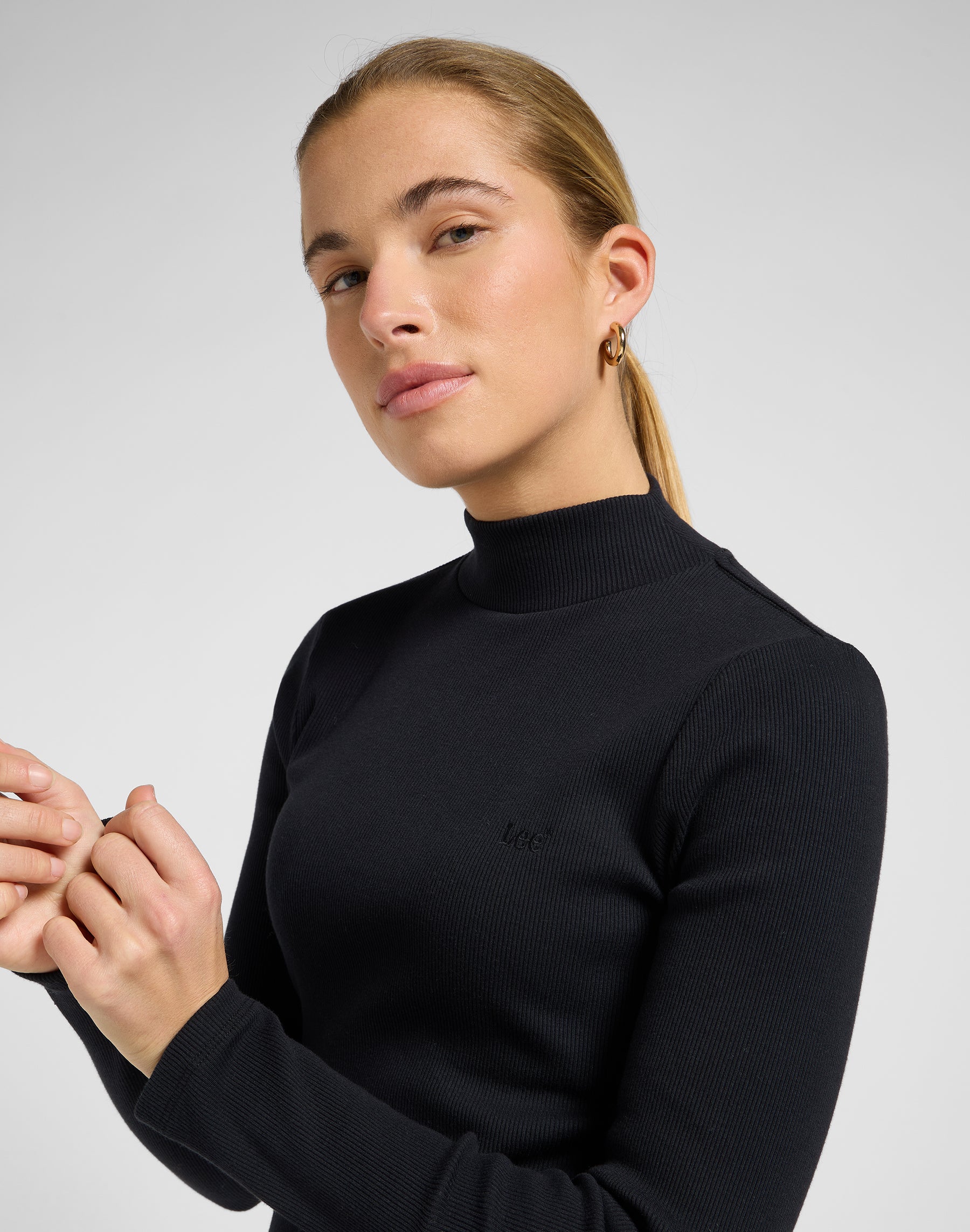 Mock Neck in Black T-Shirts Lee