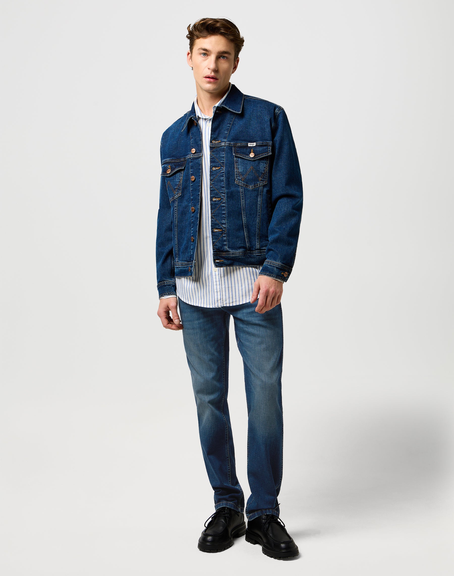 Greensboro in Navy Tint Jeans Wrangler