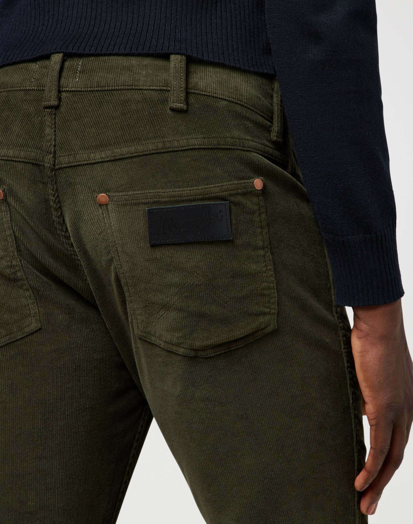 Greensboro in Forest Night pants Wrangler