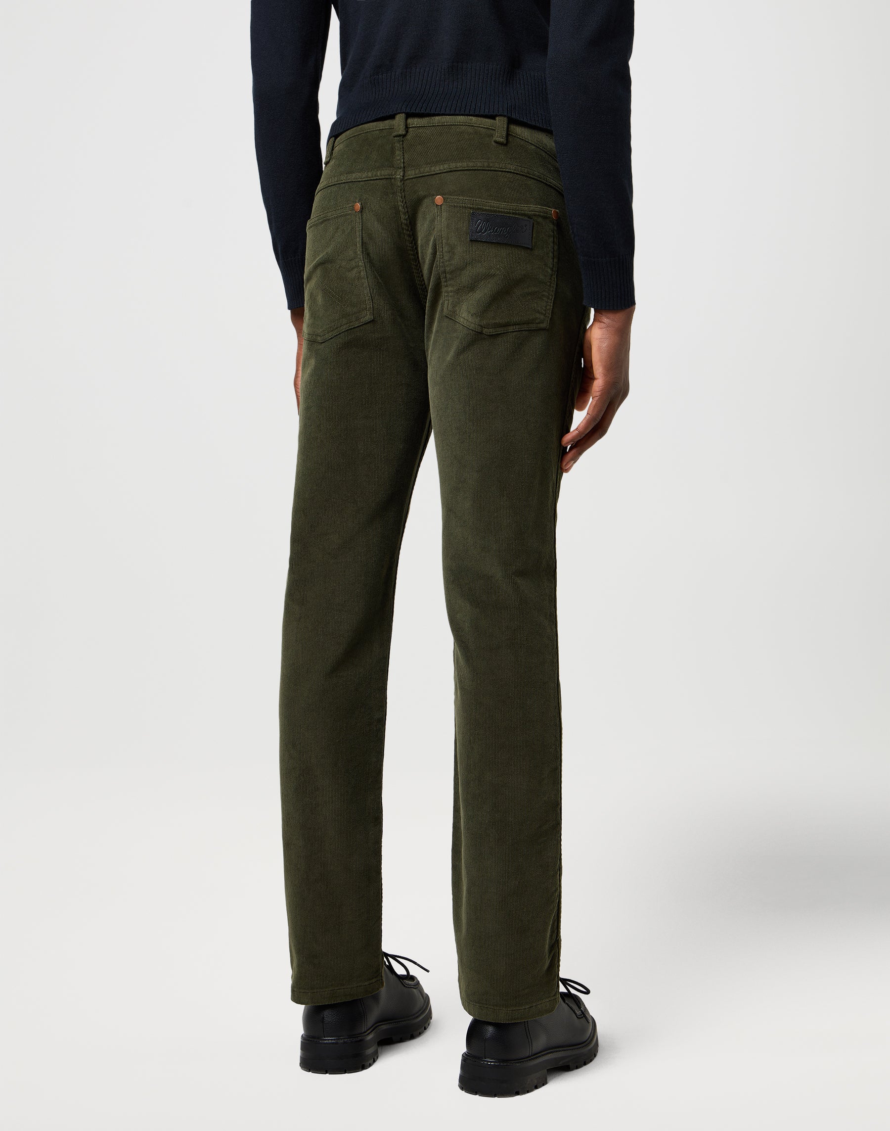 Greensboro in Forest Night pants Wrangler