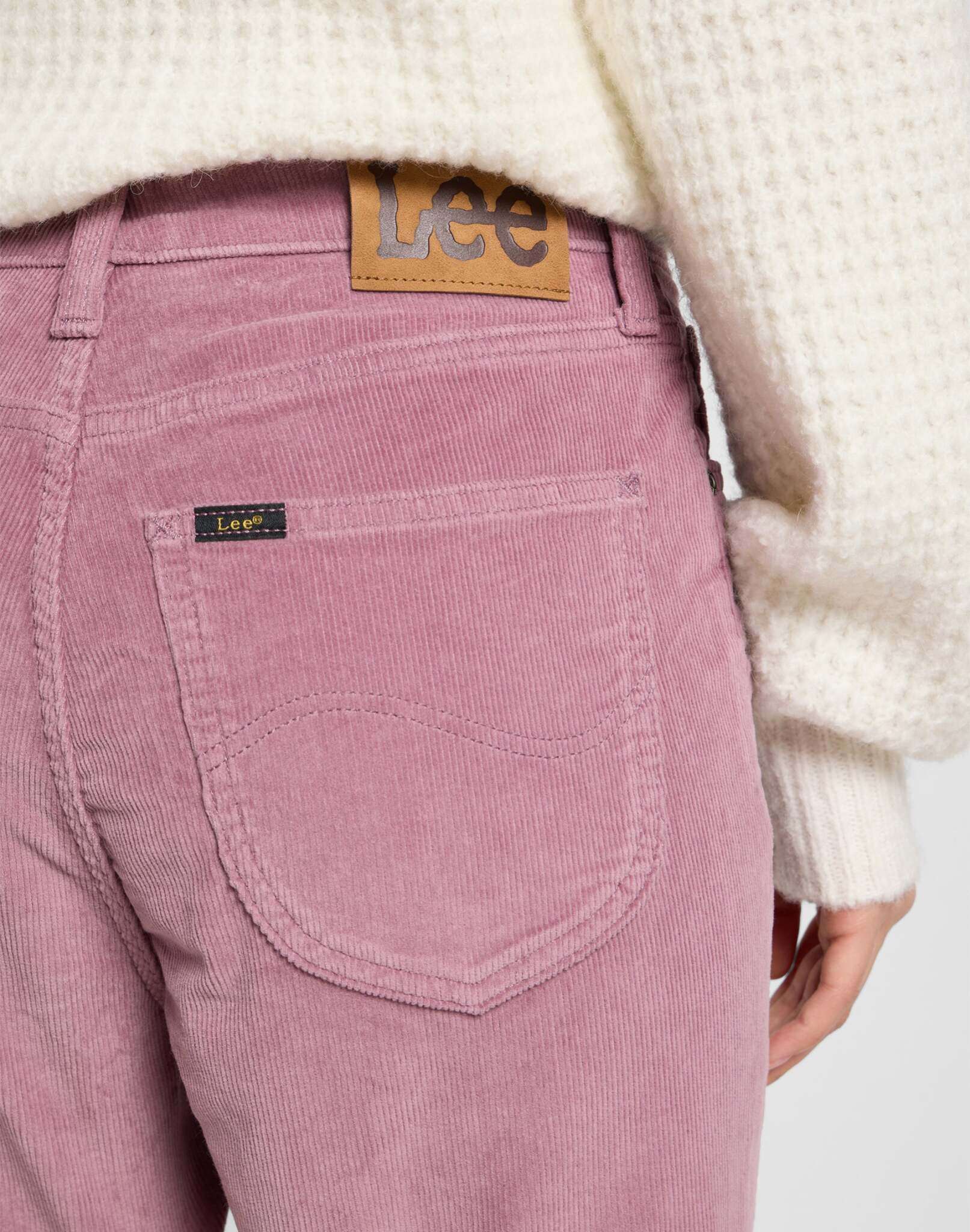 Carol in Plumberry pants Lee