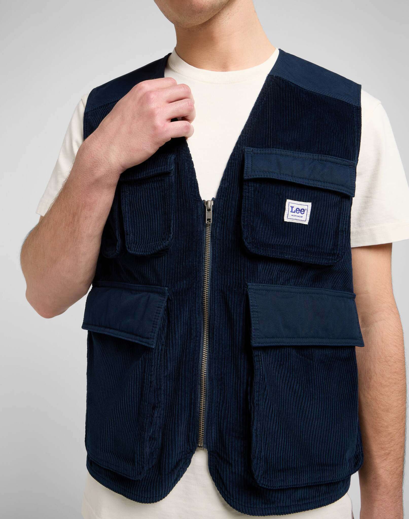 Mixed Media Ww Vest in Rivet Navy Jackets Lee
