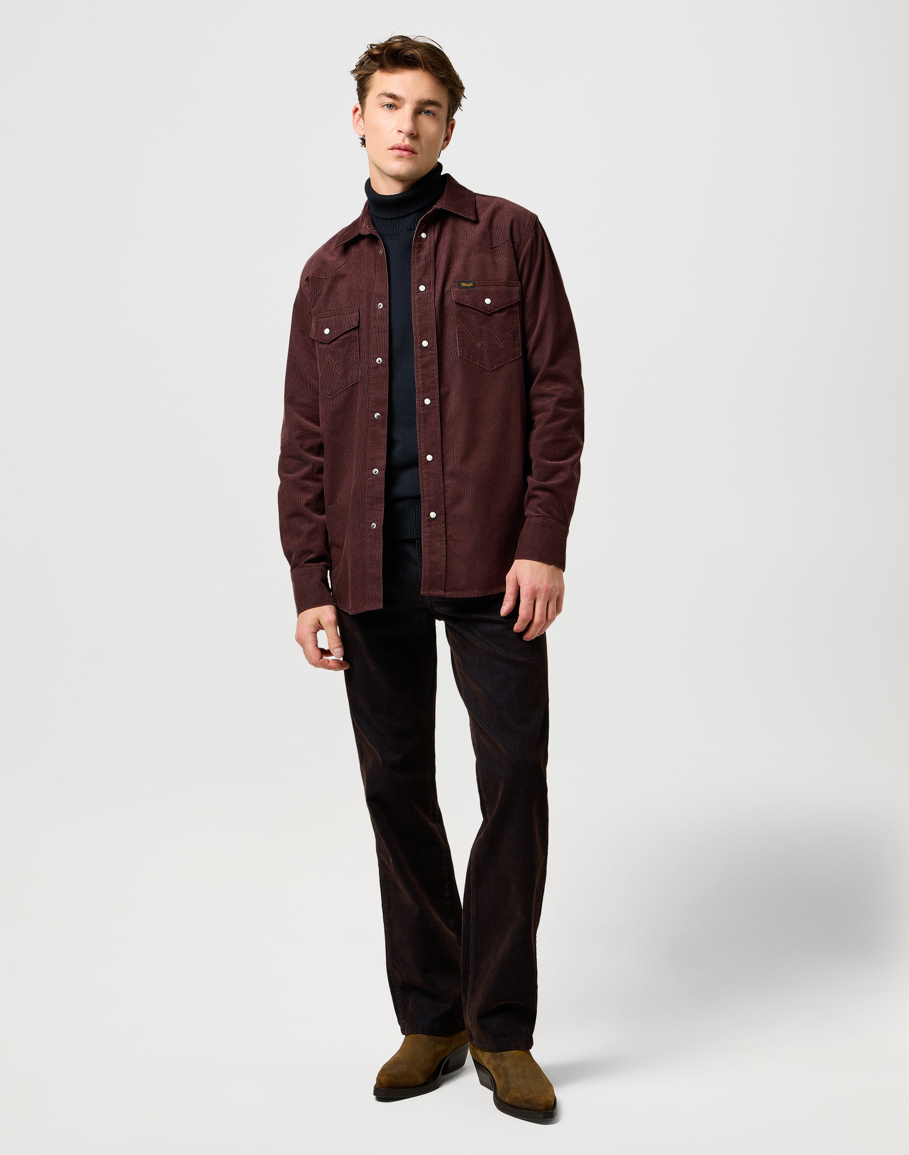 Western Cord Shirt in Mahogany Shirts Wrangler