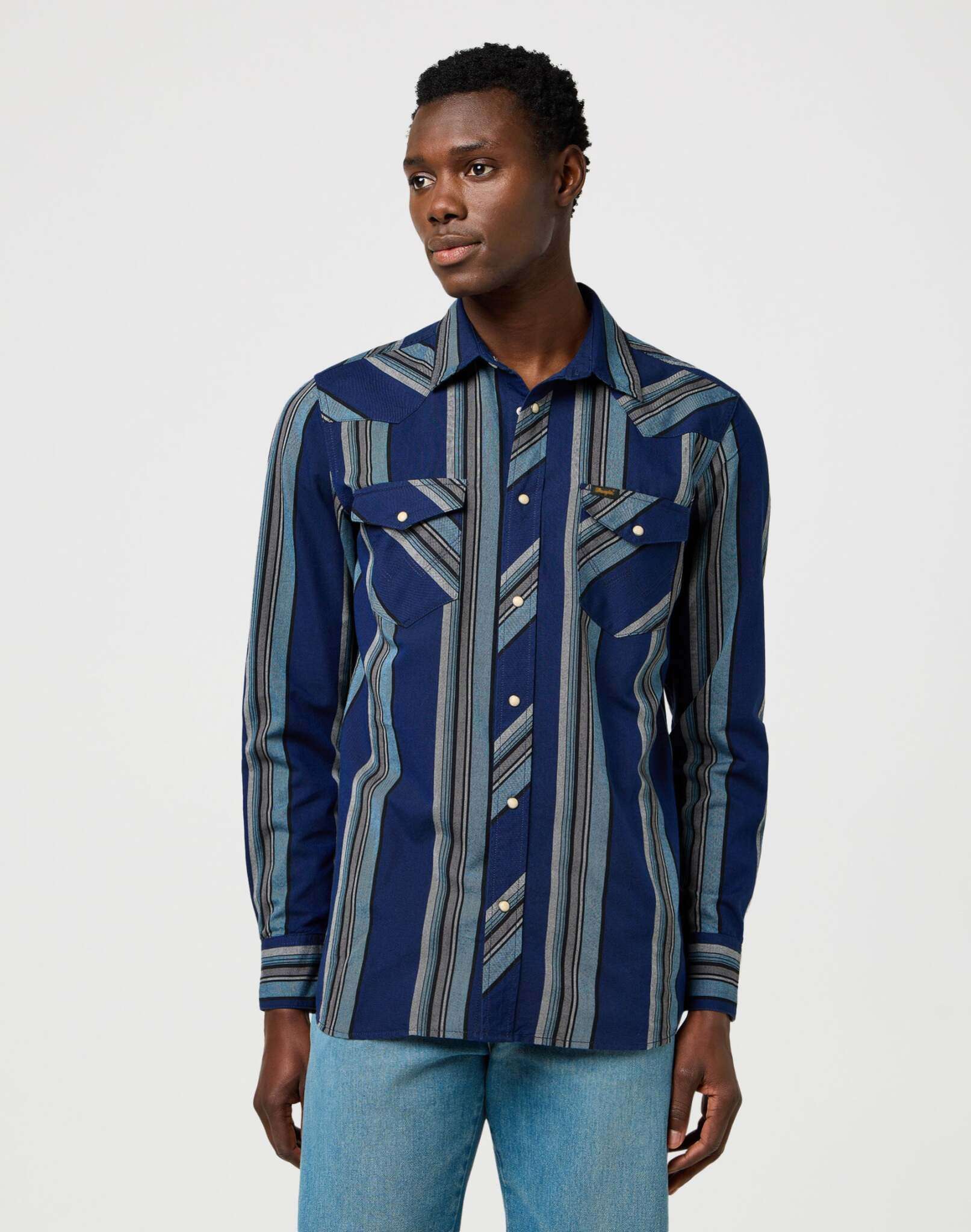Western Indigo Shirt in Vintage Blue Shirts Wrangler