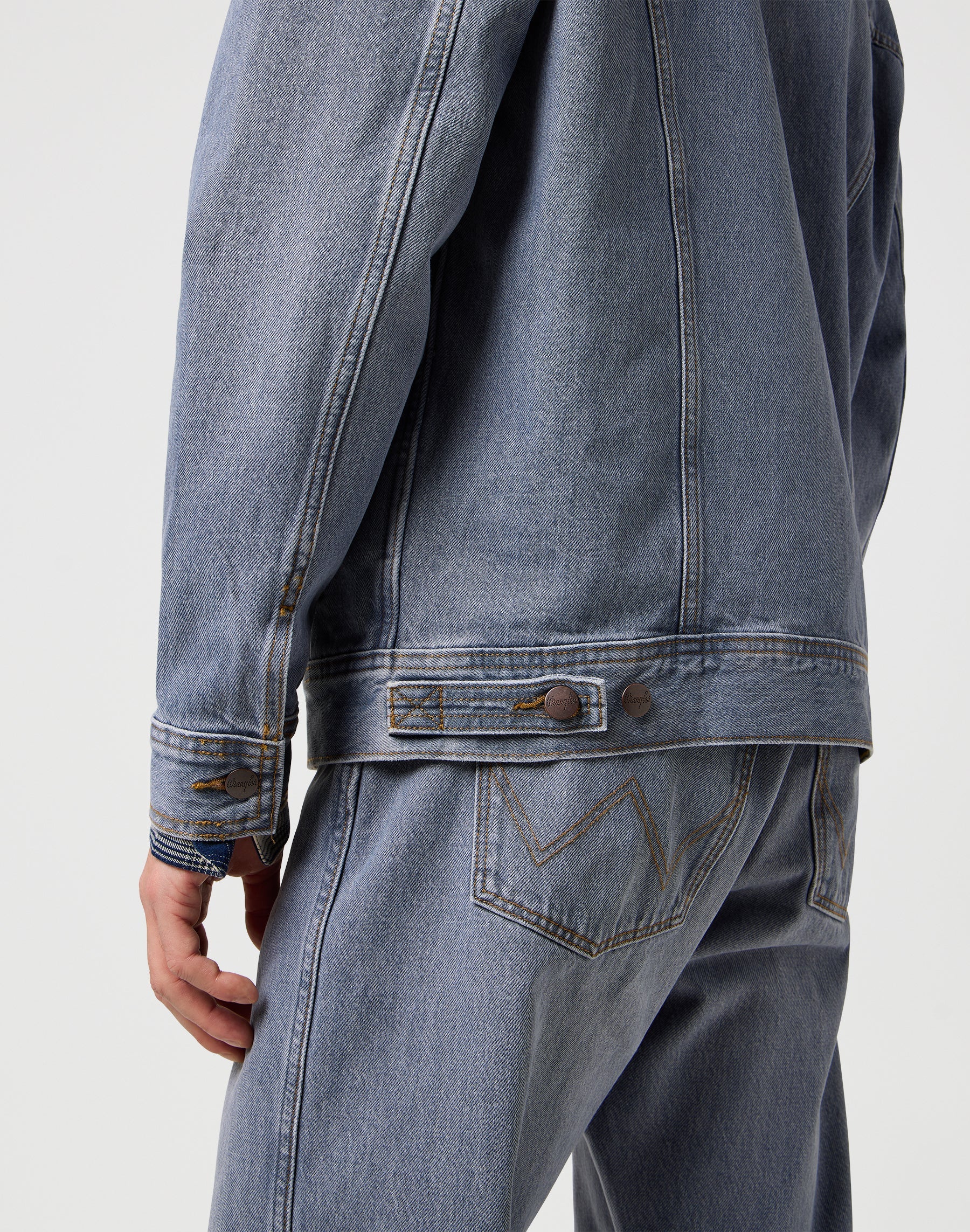 Anti Fit Jacket in Light Ice Jackets Wrangler