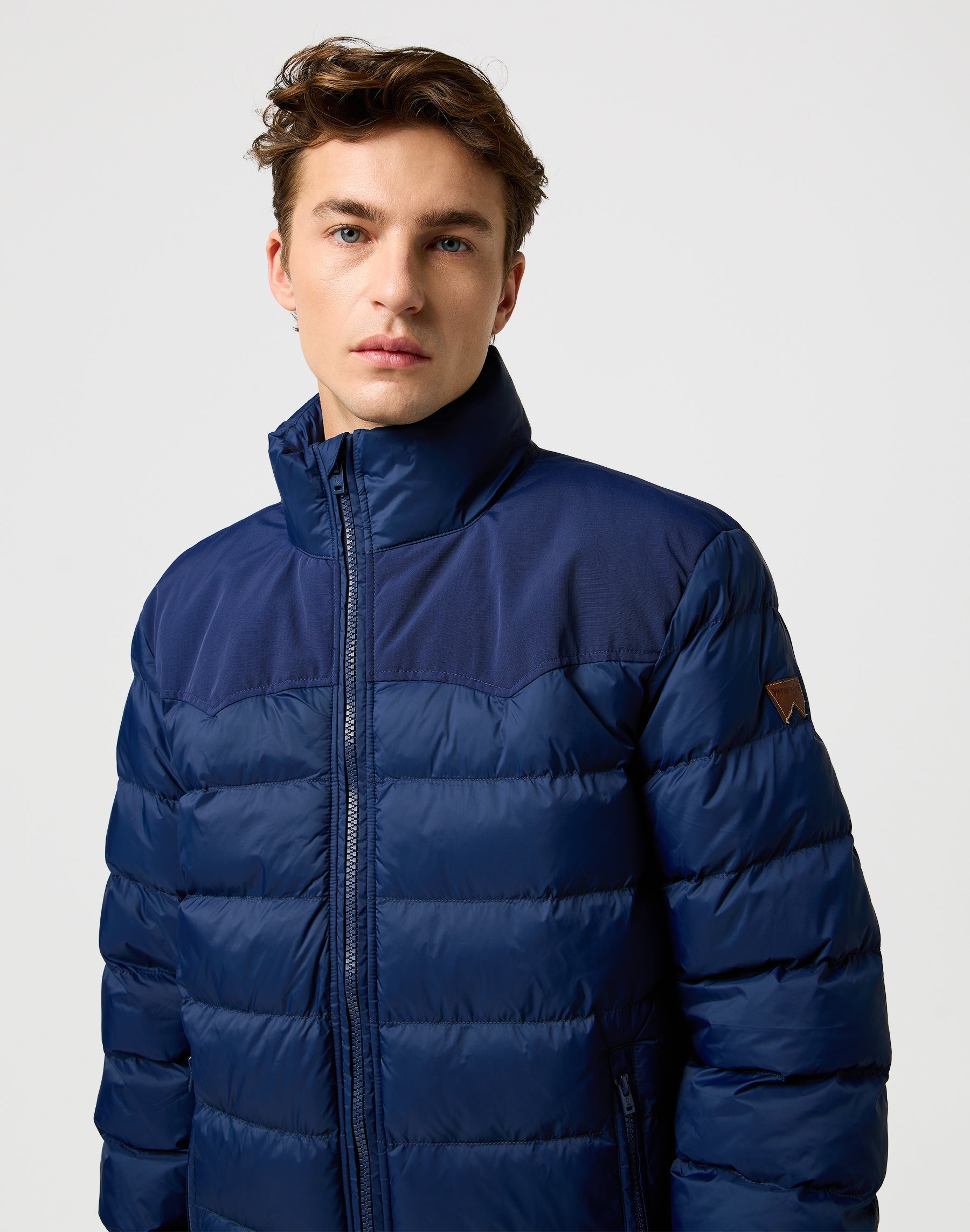 Packable Puffer in Navy Jackets Wrangler