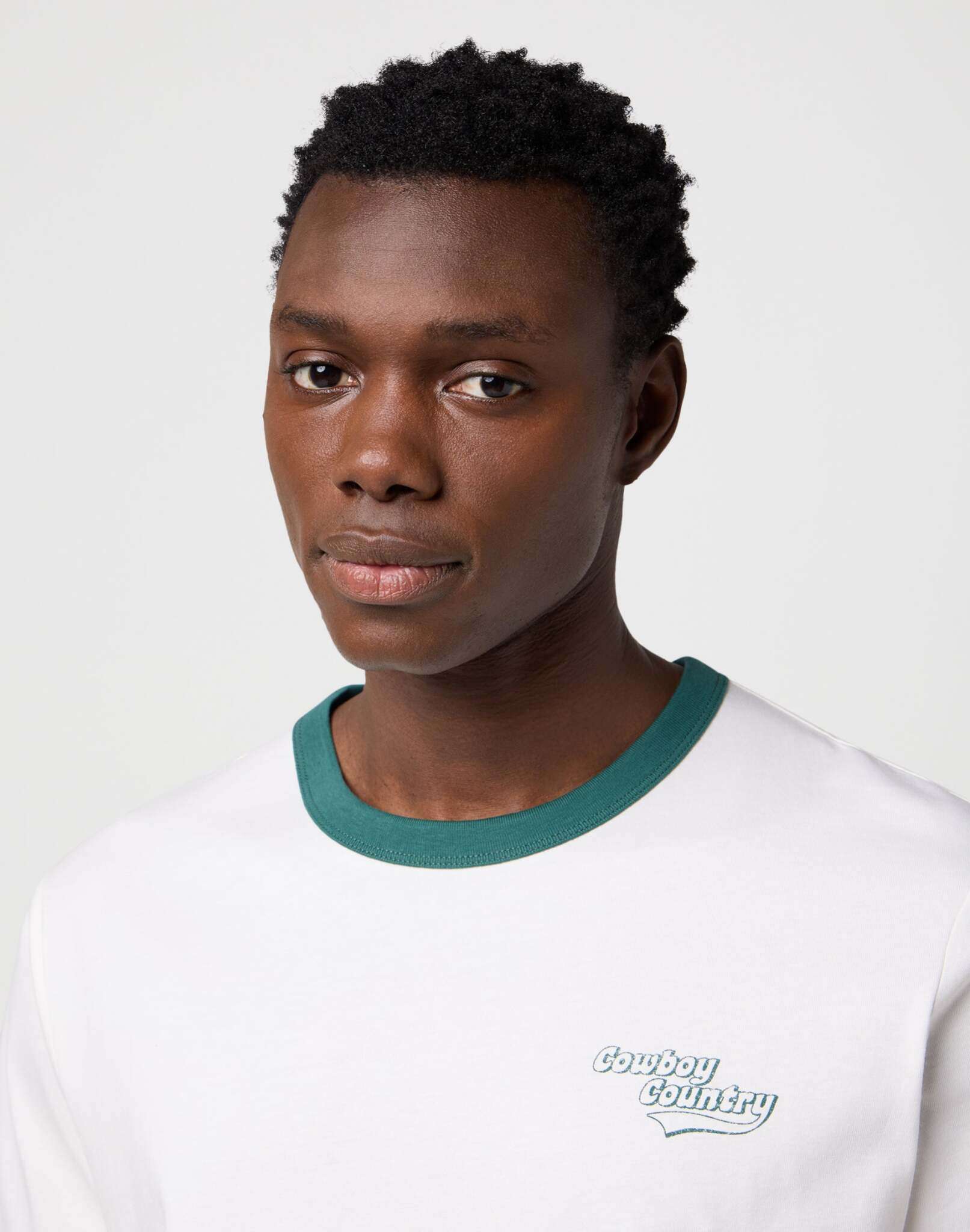 Ringer Tee in Worn White T-Shirts Wrangler