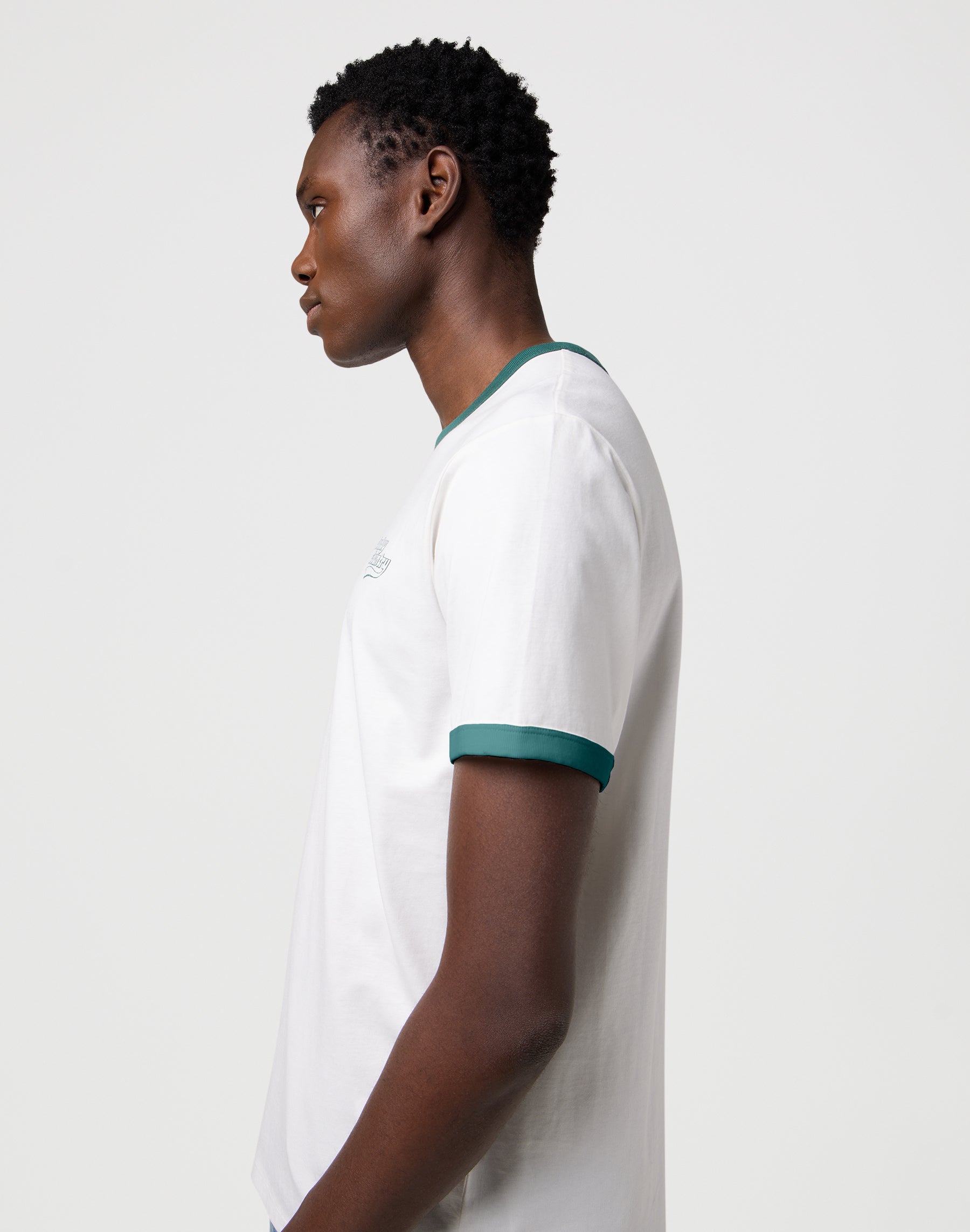 Ringer Tee in Worn White T-Shirts Wrangler