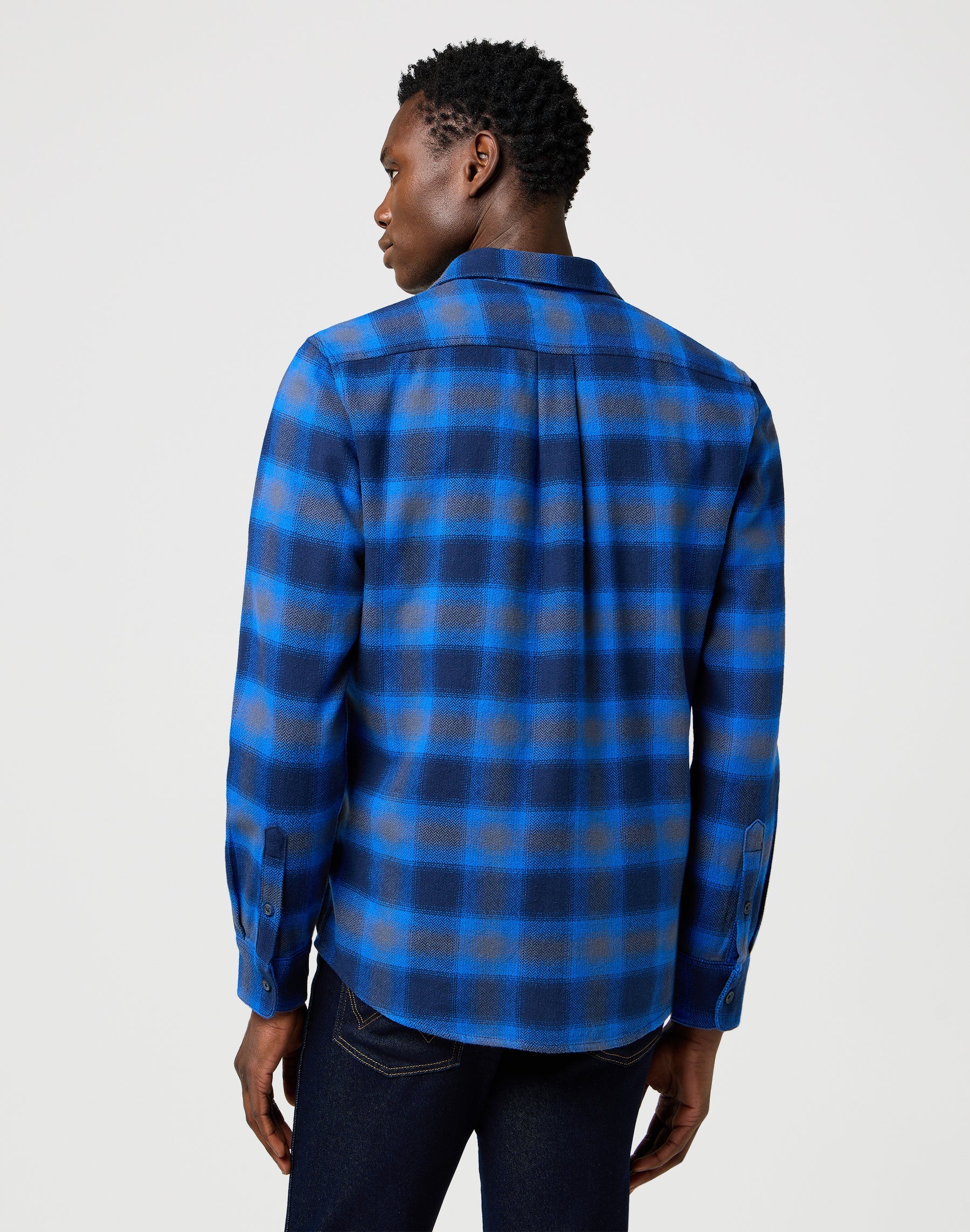 1 Pkt Indigo Shirt in Icy Indigo Shirts Wrangler
