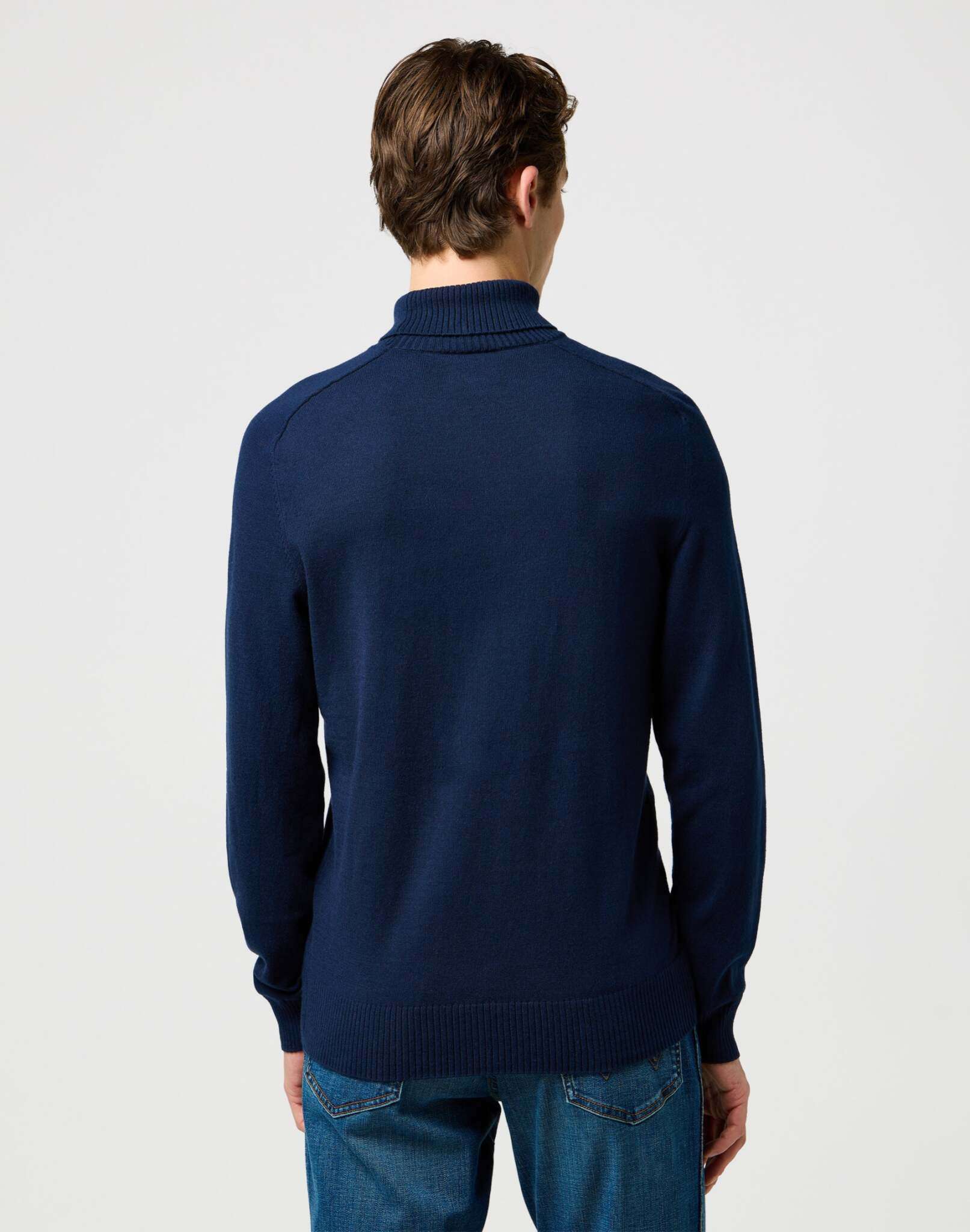 Turtleneck in Navy Sweater Wrangler