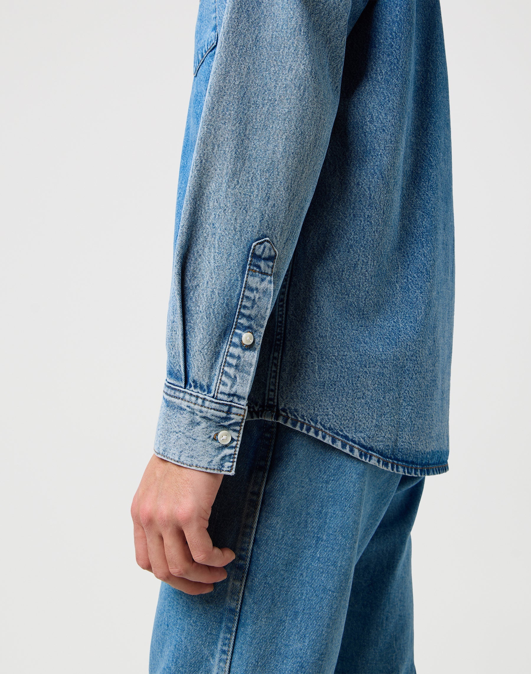 1 Pkt Shirt in Indigo Valley Shirts Wrangler